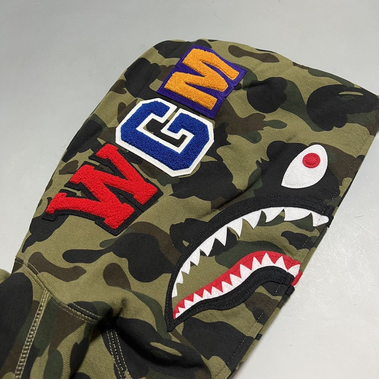 Bape 1st Camo Shark Full Zip Hoodie Size US XXL / EU 58 / 5 - 3 Thumbnail
