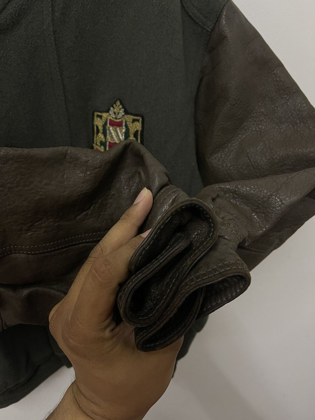 Japanese Brand × Vintage Vintage ixi:z Sleeve Leather Bomber Style Varsity Jacket Size US M / EU 48-50 / 2 - 6 Thumbnail