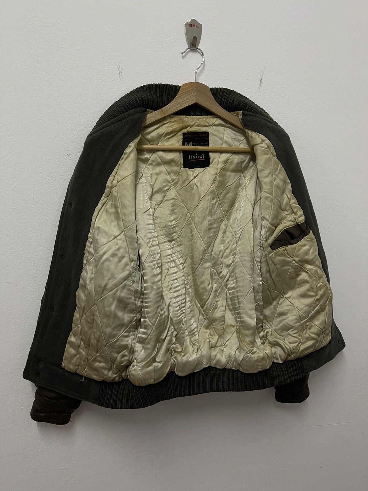 Japanese Brand × Vintage Vintage ixi:z Sleeve Leather Bomber Style Varsity Jacket Size US M / EU 48-50 / 2 - 8 Thumbnail