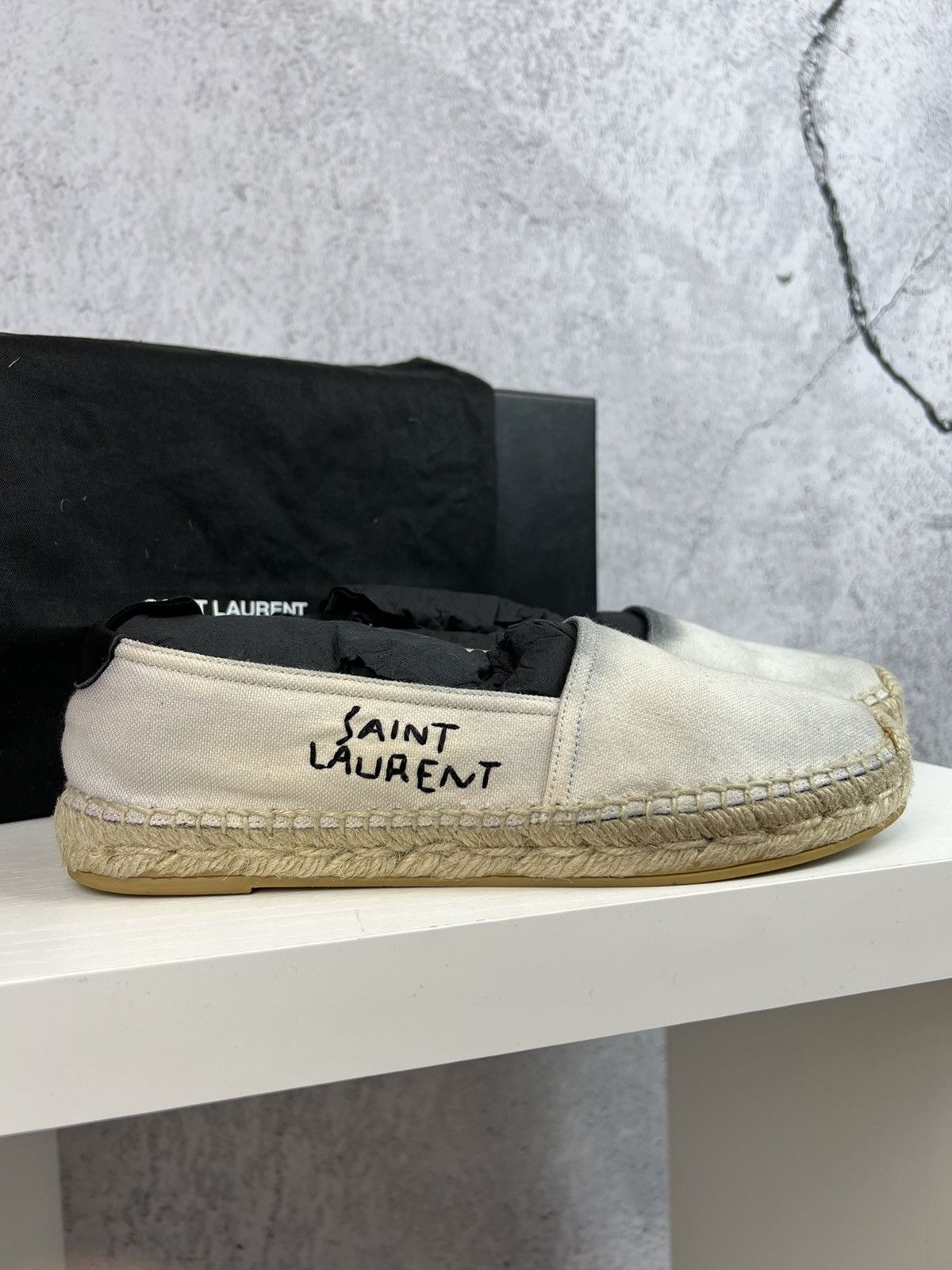 Saint Laurent Paris Saint Laurent Paris Espadrilles slip on shoes Size US 5 / IT 35 - 2 Thumbnail