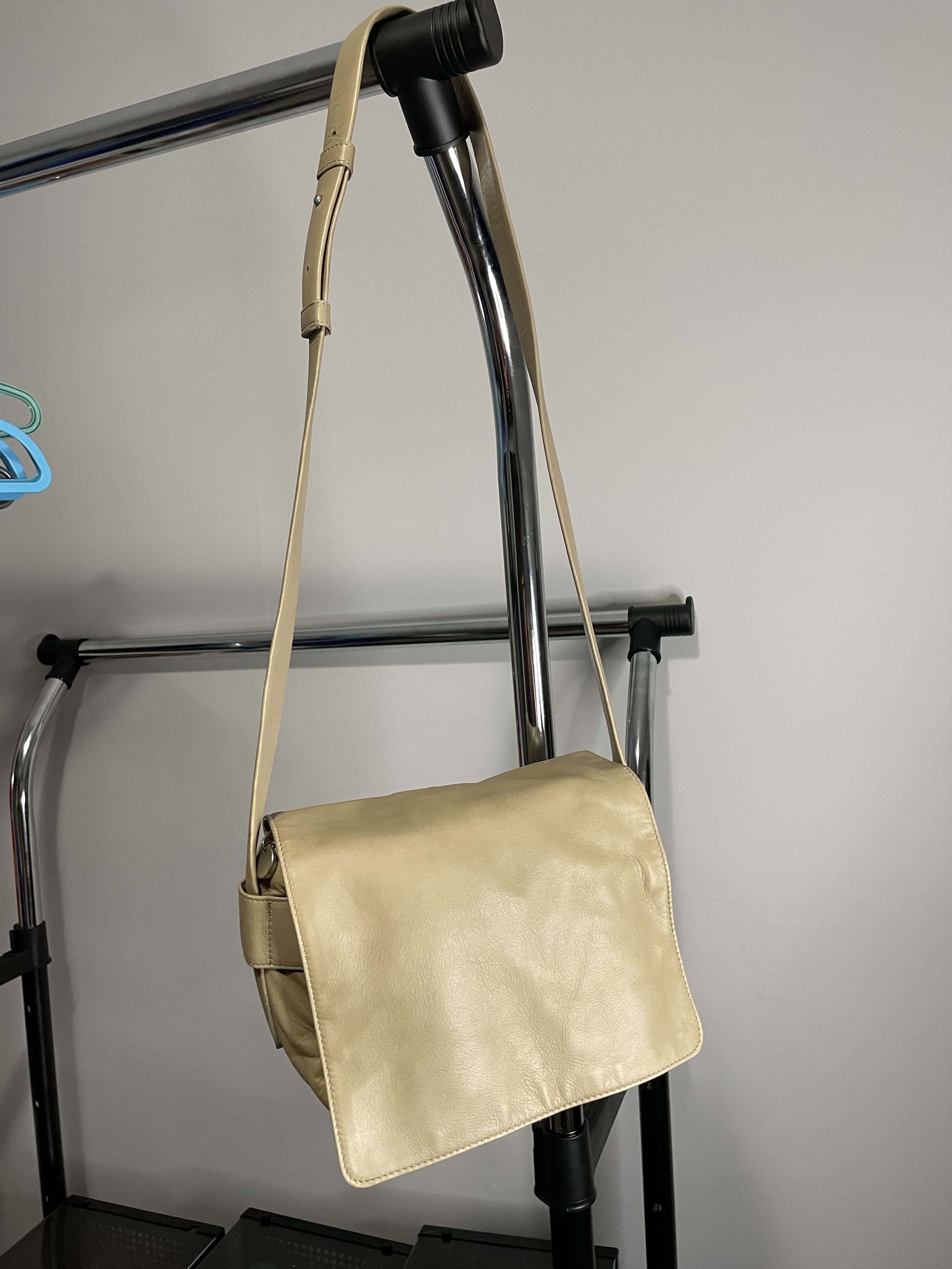 DKNY - Vintage - Leather Crossbody Bag