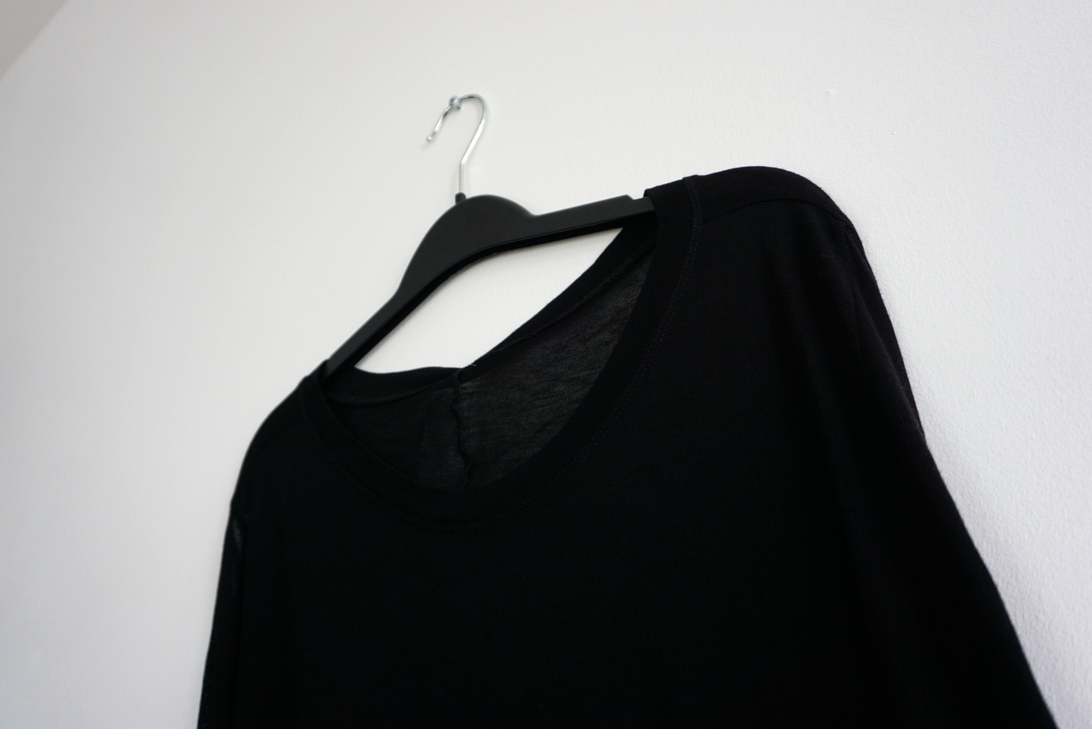 Julius BNWT AW22 JULIUS "EREBUS" SILKY JERSEY LONG SLEEVE TSHIRT 1 Size US S / EU 44-46 / 1 - 6 Thumbnail