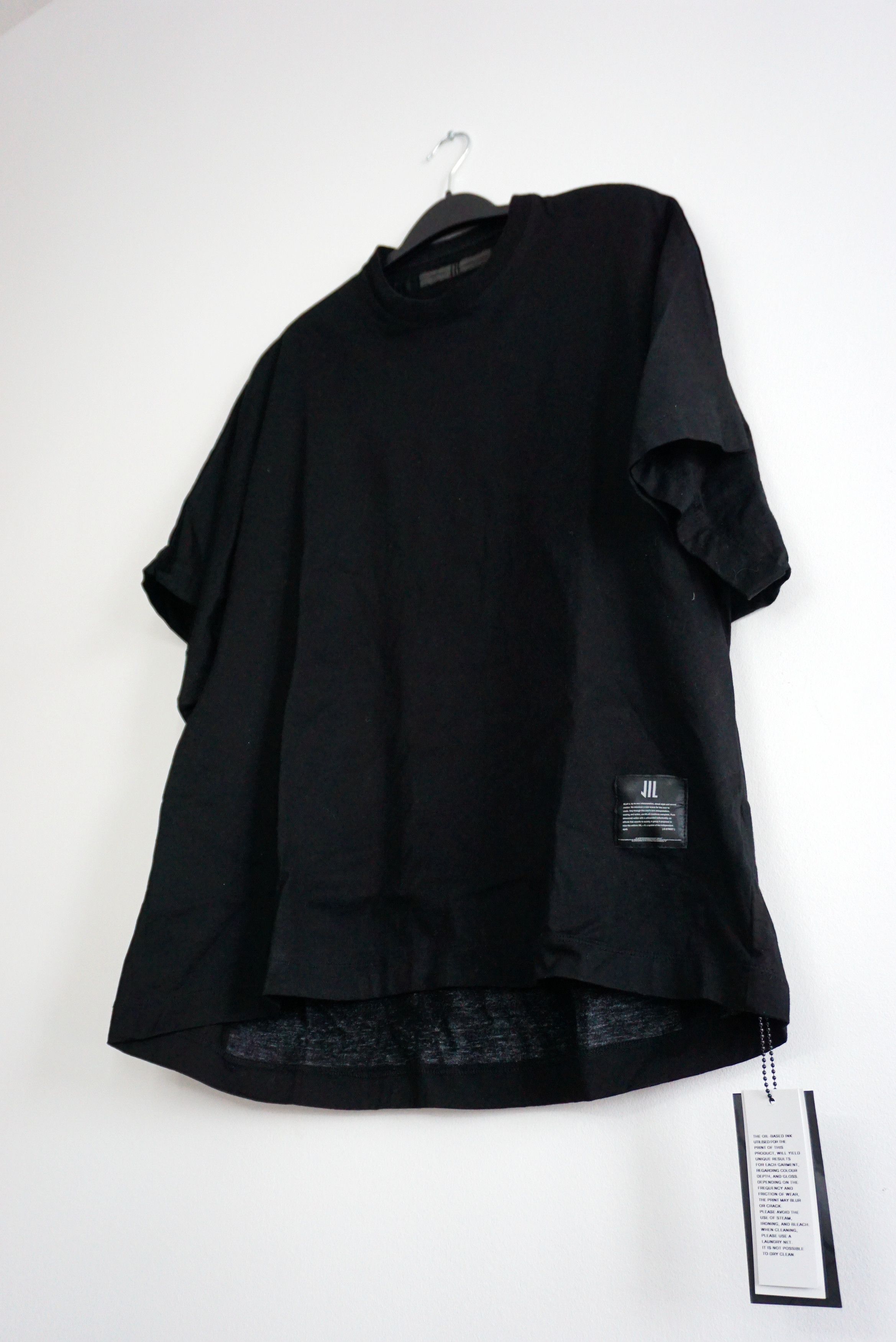 NILOS BNWT AW22 NILOS "TOZ" BACK PRINT TSHIRT 3 Size US L / EU 52-54 / 3 - 5 Thumbnail
