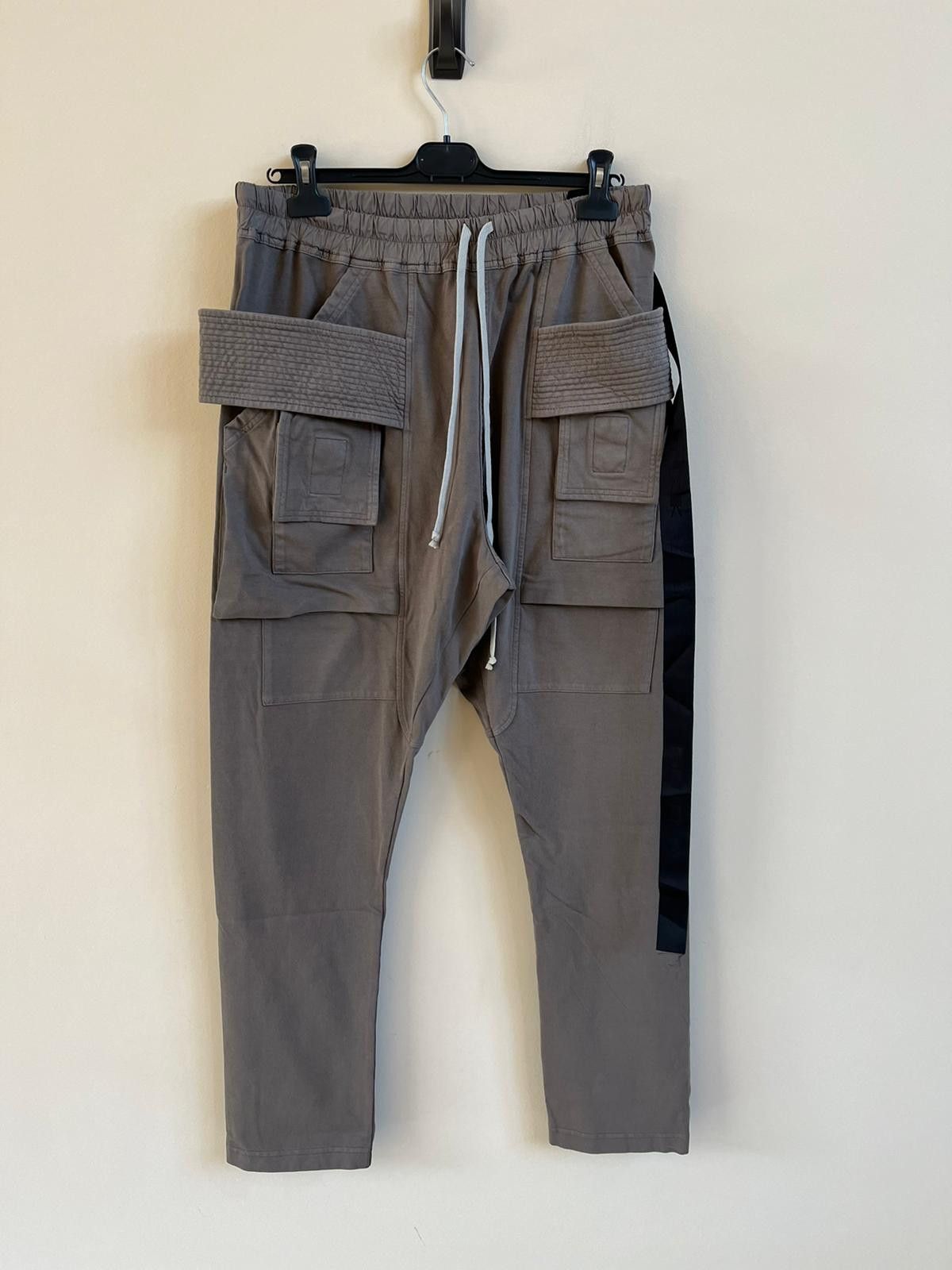 image of Rick Owens Drkshdw Creatch Cargo Drawstring Pants In Dust, Men's (Size 34)