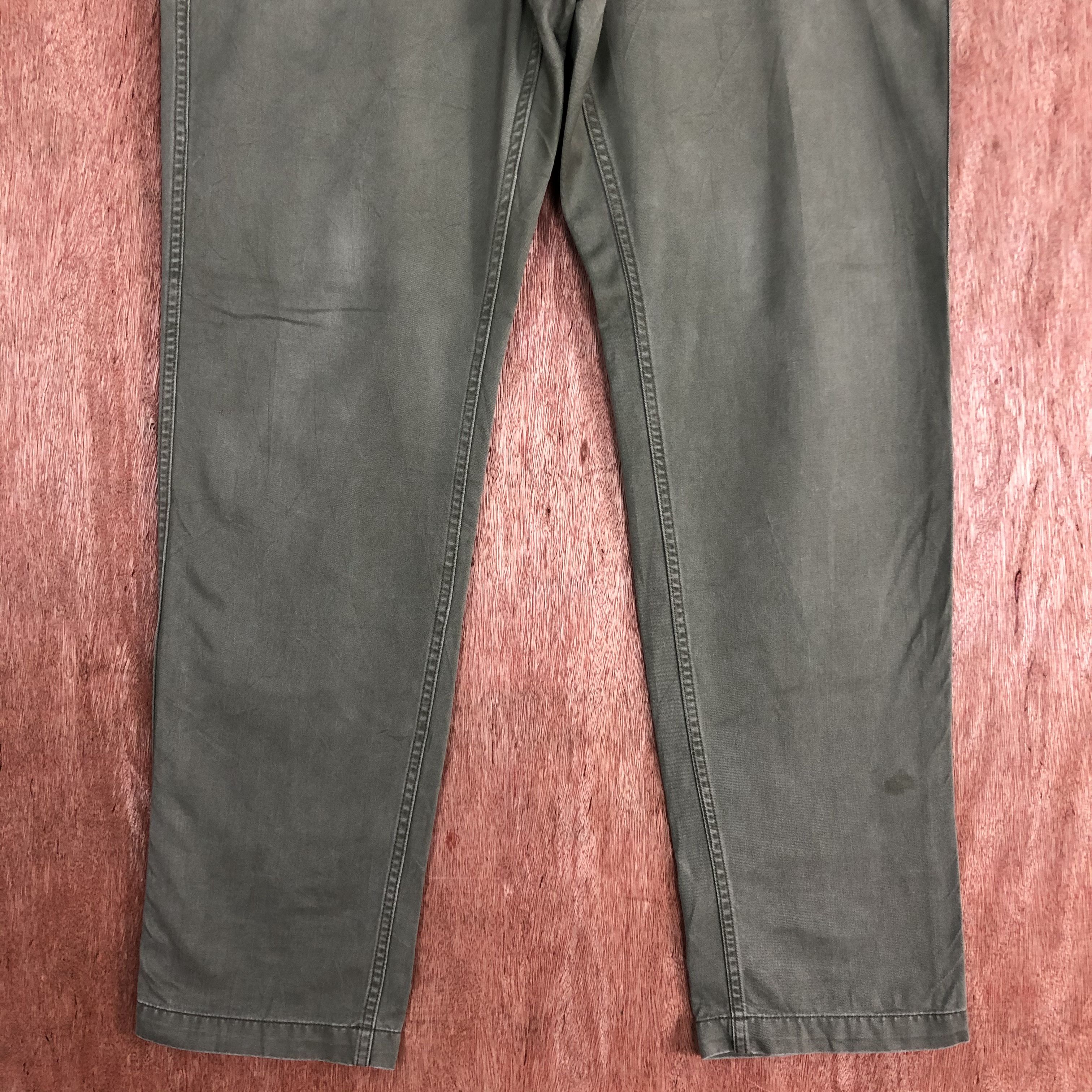 Japanese Brand × Uniqlo UNIQLO Vintage 90s Green Faded Casual Trouser Slack Pant Size US 35 - 3 Thumbnail