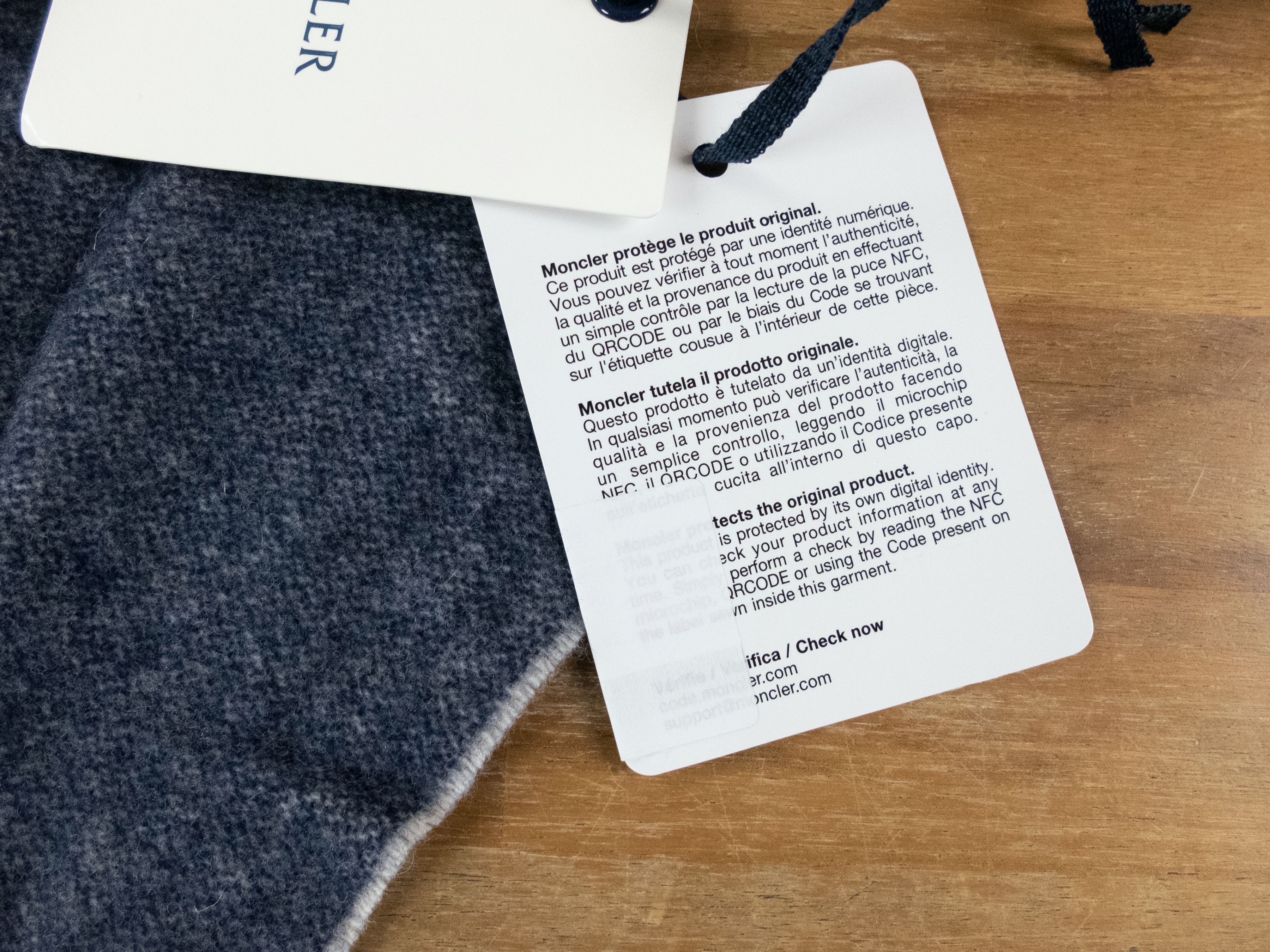 Moncler MONCLER rooster logo print gray blue wool scarf NWT Size ONE SIZE - 3 Thumbnail