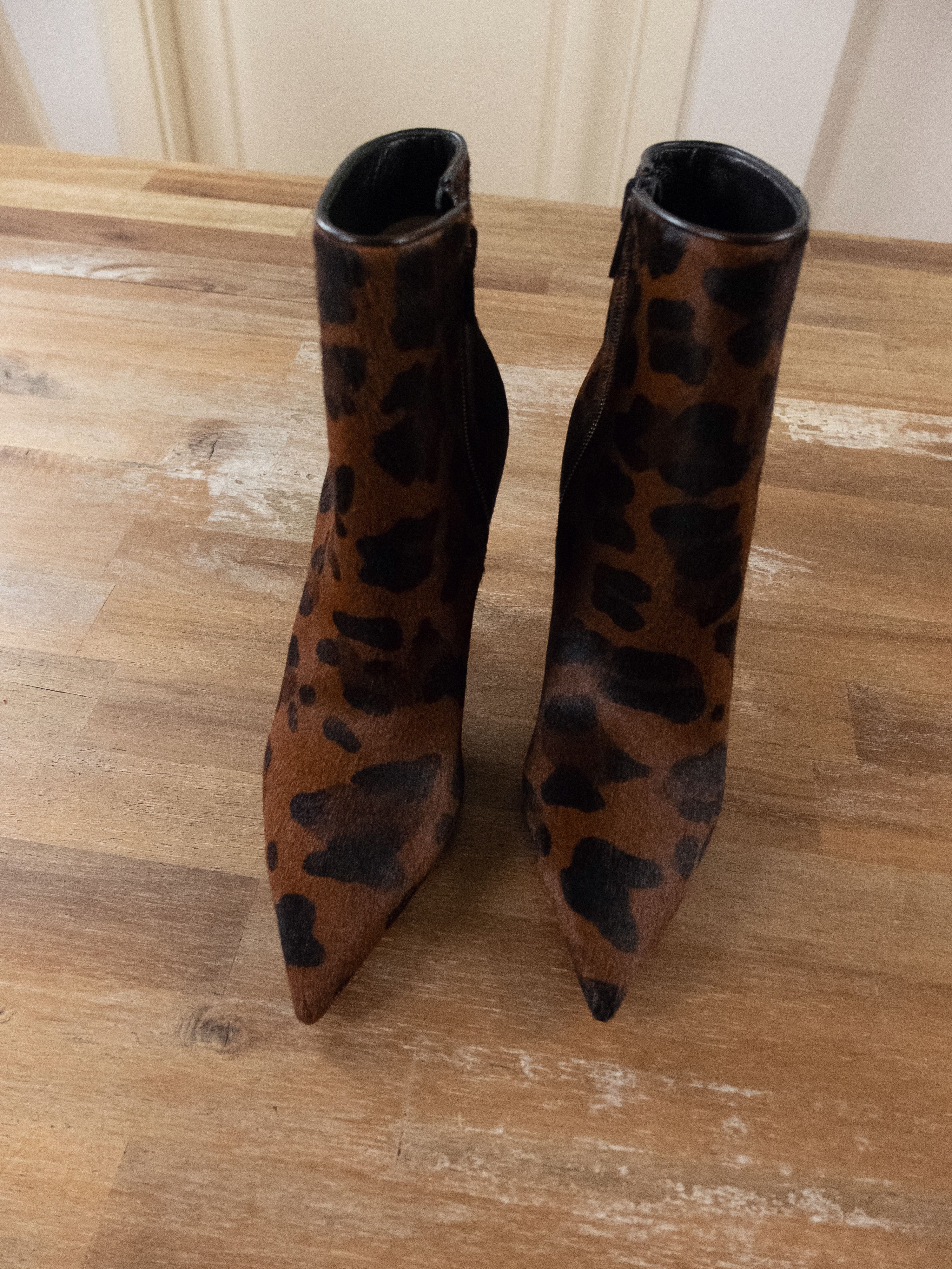 Christian Louboutin CHRISTIAN LOUBOUTIN So Kate Booty pony hair leopard boots 36 Size US 6 / IT 36 - 2 Thumbnail