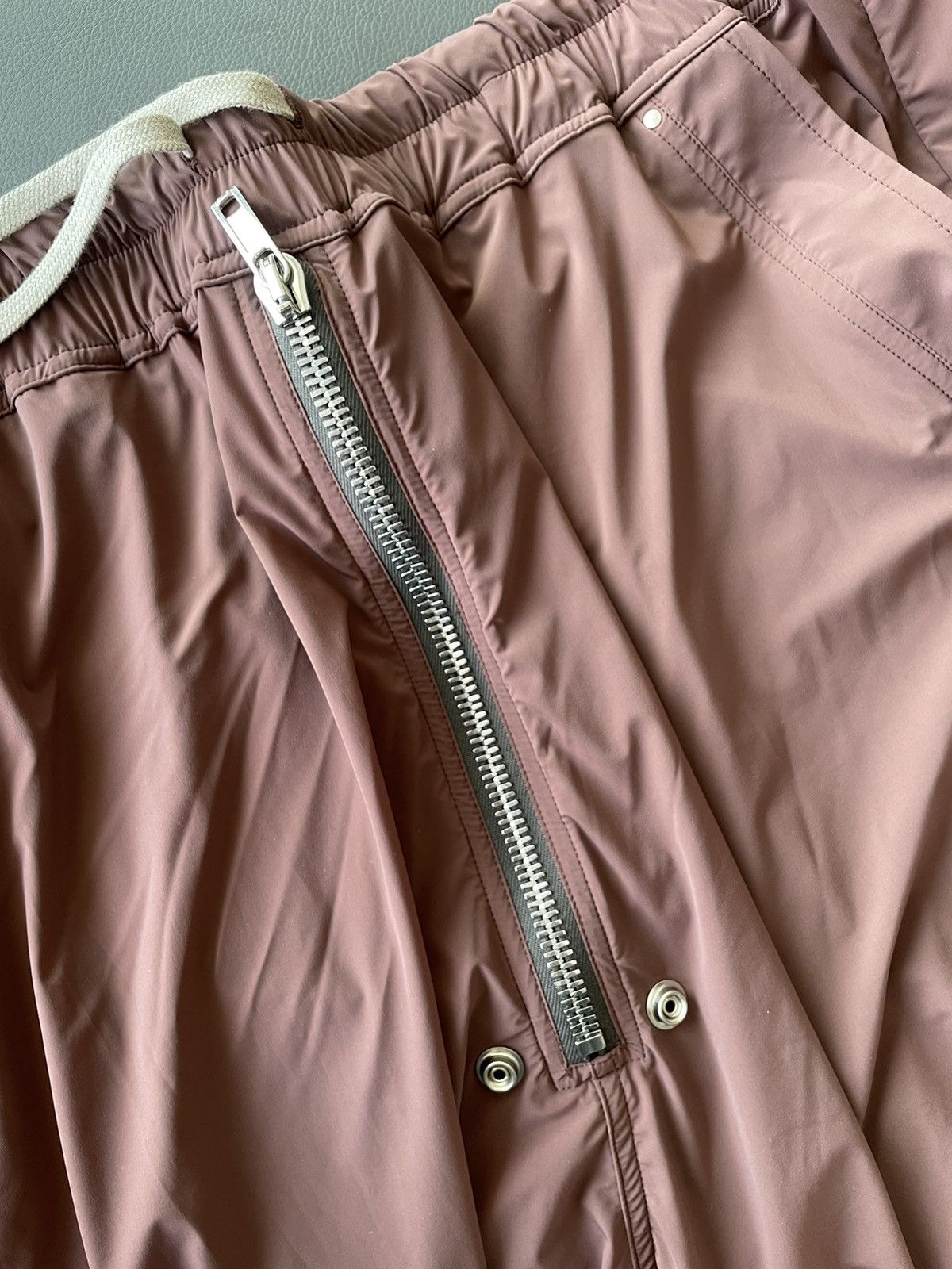 Rick Owens $1,500 Value Super Runway PHLEGETHON SS21 Iconic Shorts Size US 32 / EU 48 - 19 Thumbnail