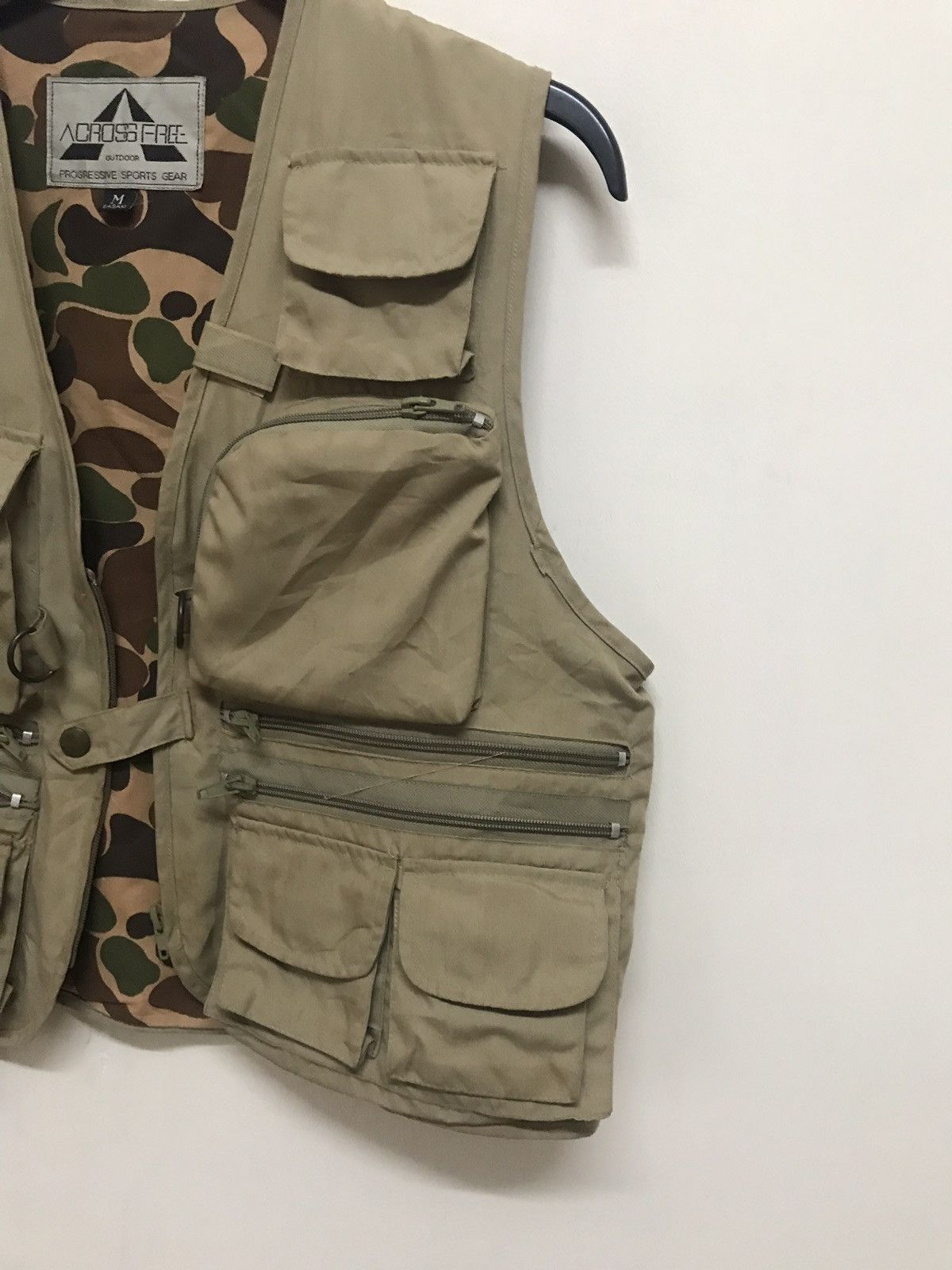 Japanese Brand JAPAN BRAND TACTICAL VEST CAMOUFLAGE INNER RARE Size US M / EU 48-50 / 2 - 3 Thumbnail