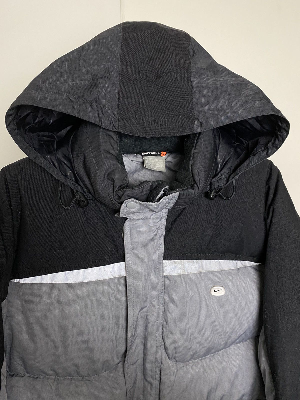 Nike × Vintage Nike vintage grey / black puffer jacket small hex logo 2000s Size US XL / EU 56 / 4 - 7 Thumbnail