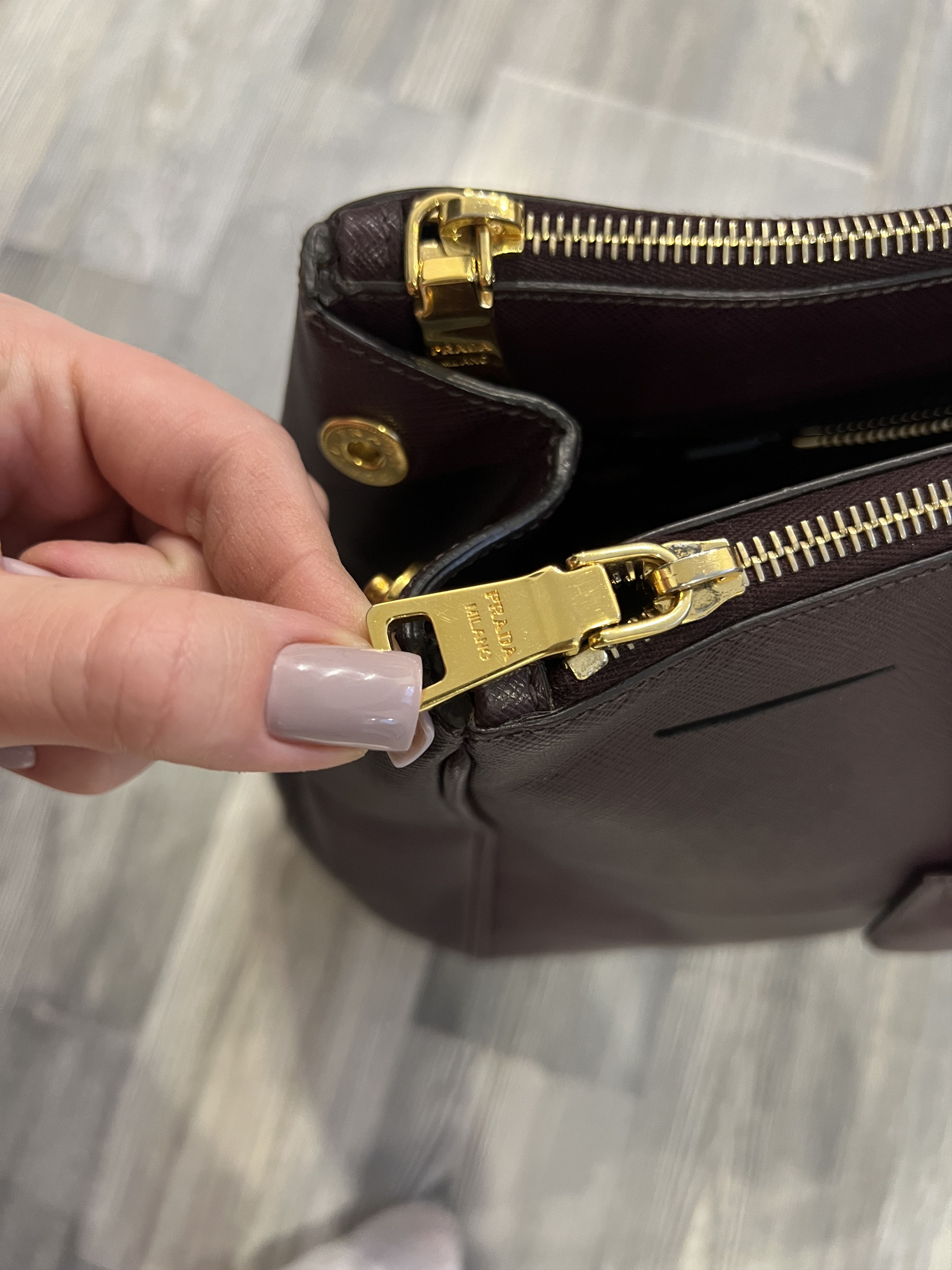 Prada Prada Milano Galleria Leather Handbag Size ONE SIZE - 5 Thumbnail
