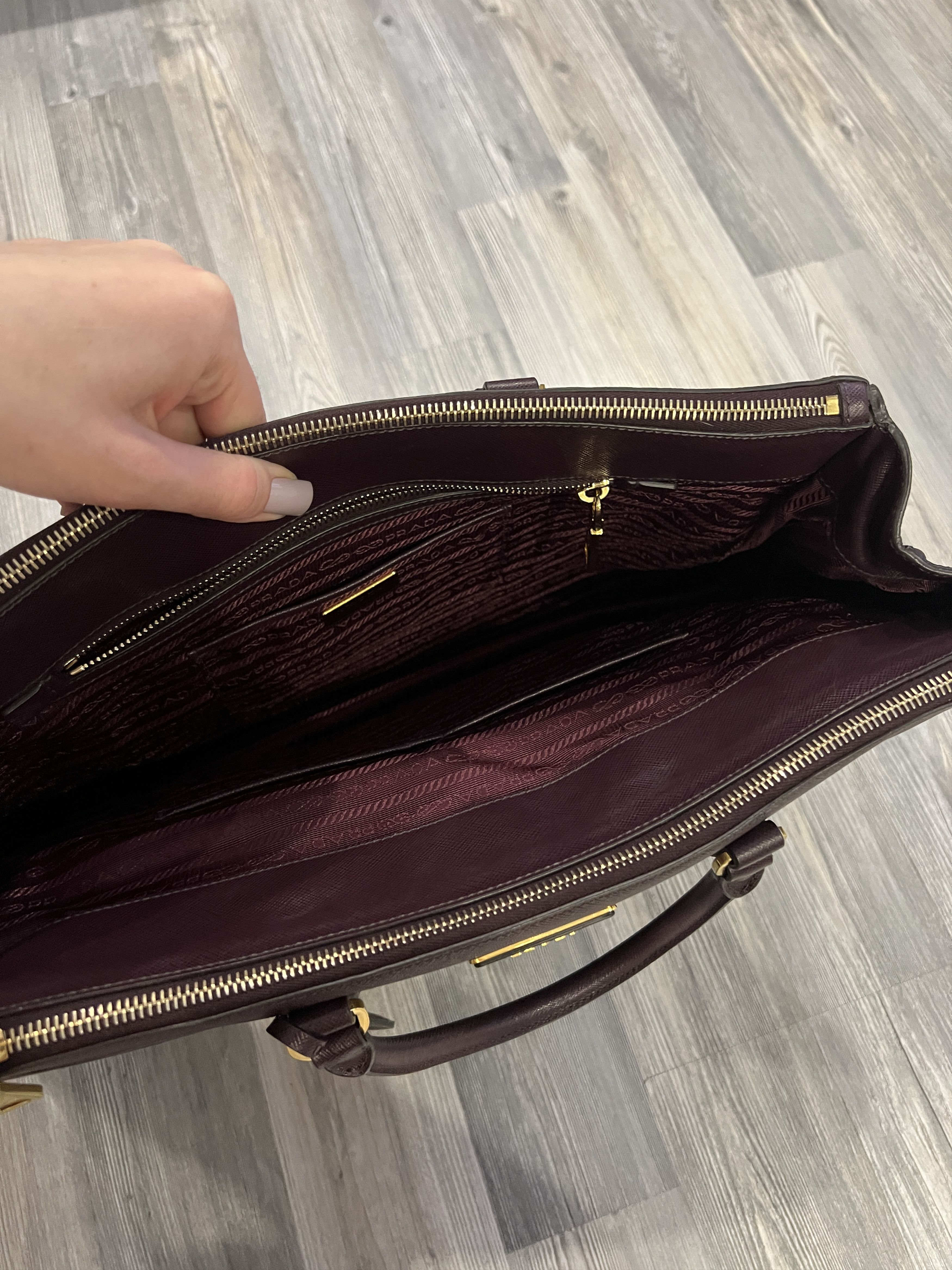 Prada Prada Milano Galleria Leather Handbag Size ONE SIZE - 8 Thumbnail