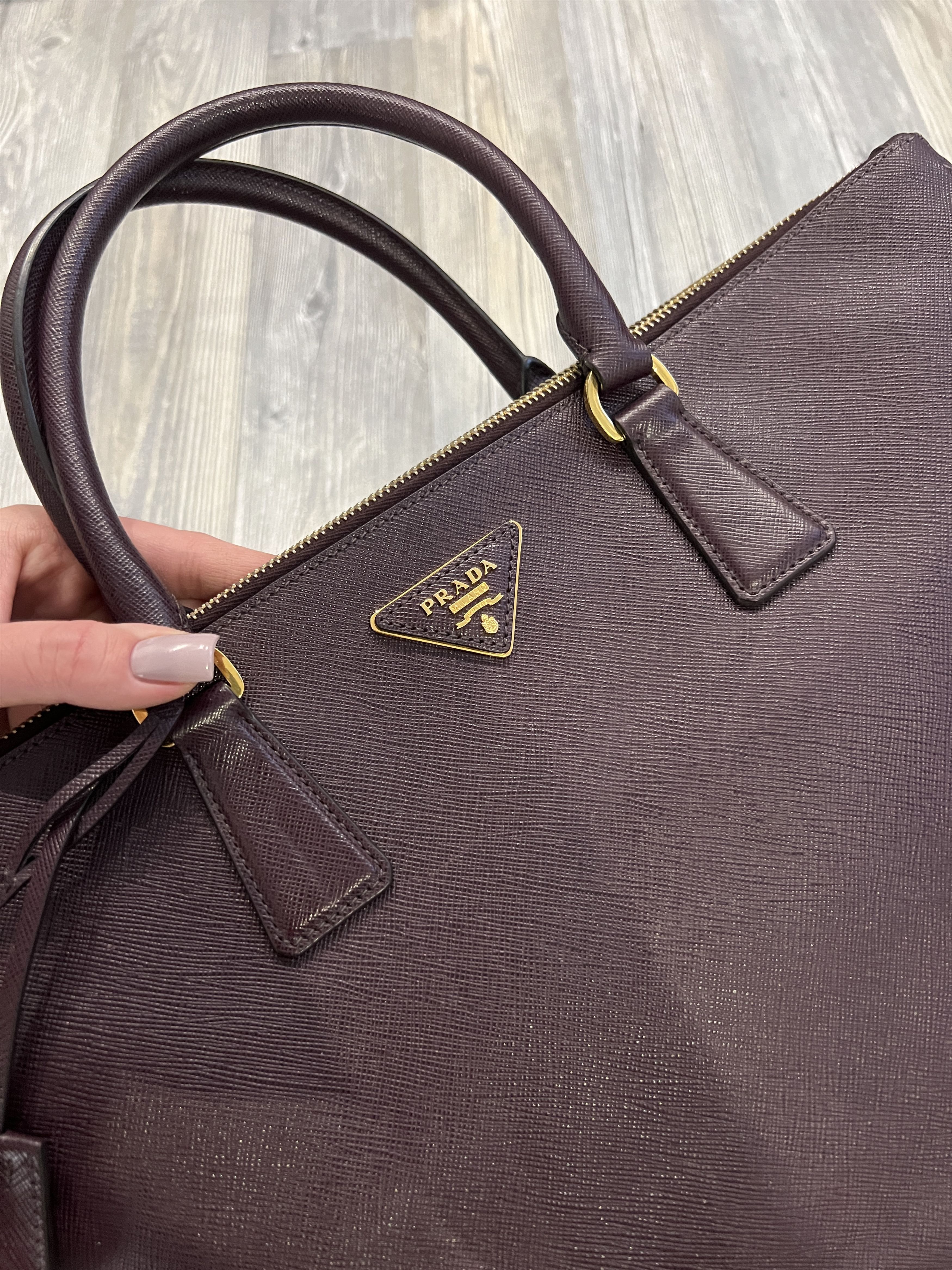 Prada Prada Milano Galleria Leather Handbag Size ONE SIZE - 3 Thumbnail