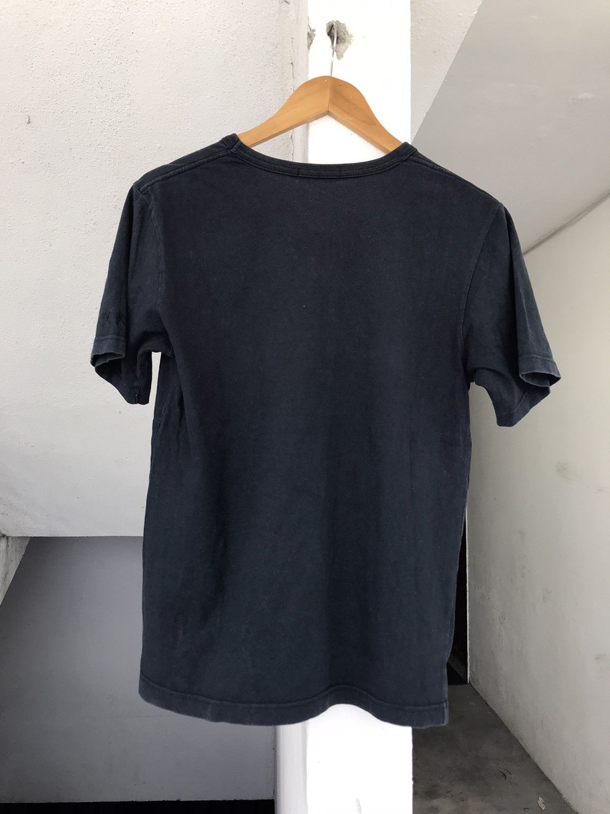 Kaws × Original Fake Originalfake Kaws Tee Size US S / EU 44-46 / 1 - 8 Thumbnail