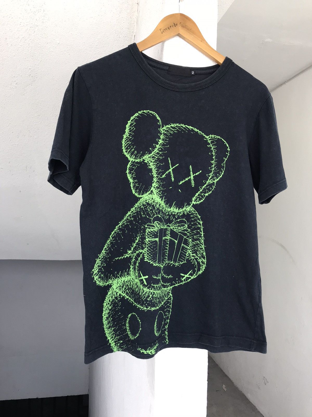 Kaws × Original Fake Originalfake Kaws Tee Size US S / EU 44-46 / 1 - 2 Thumbnail