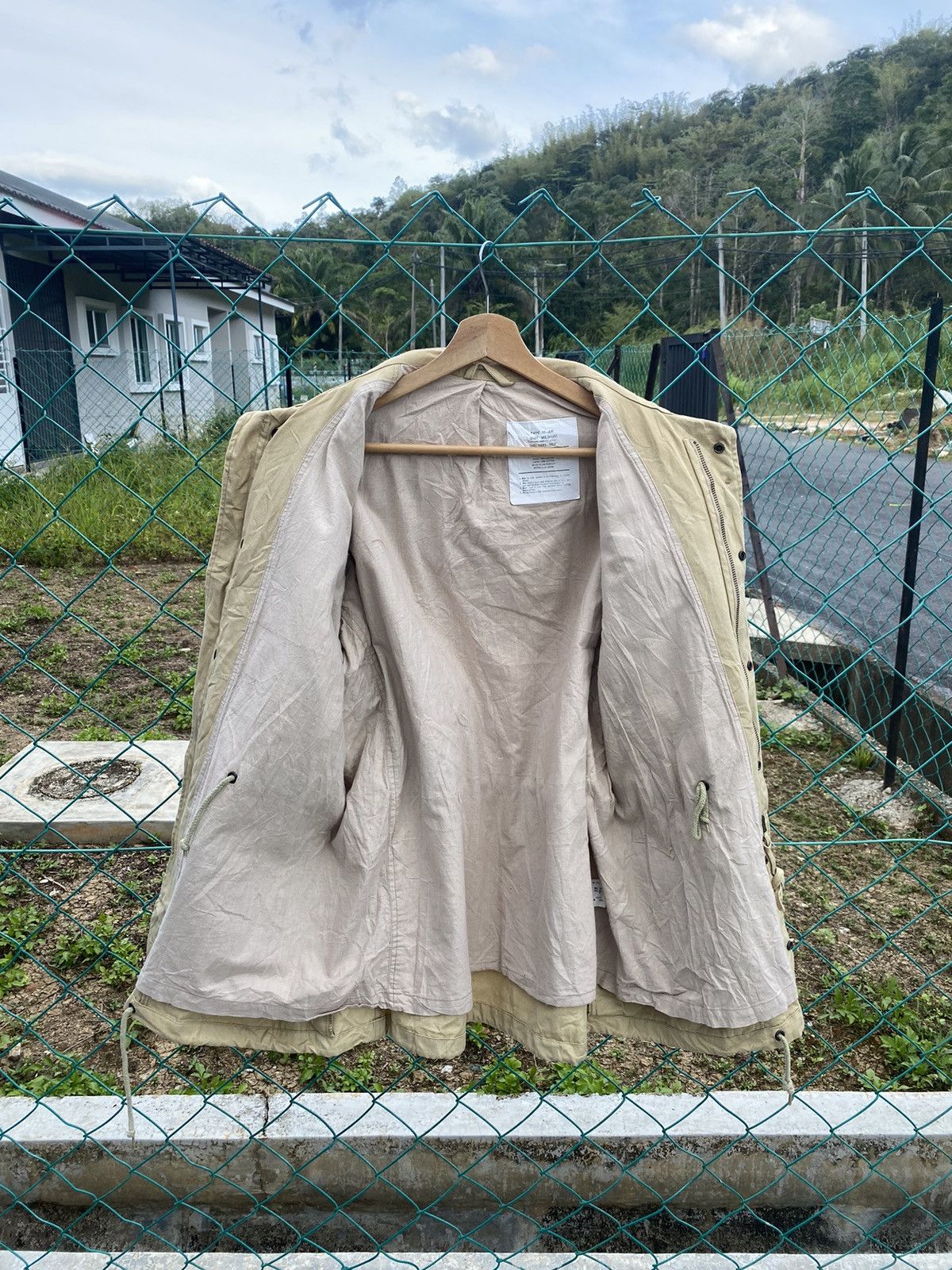 Japanese Brand Japanese Brand M65 Biege Sun Faded Jacket Size US M / EU 48-50 / 2 - 4 Thumbnail