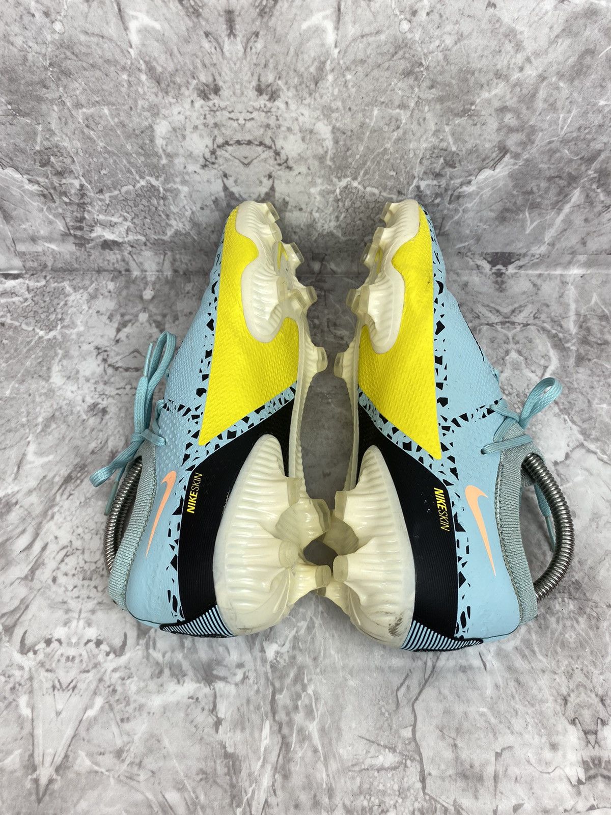 Nike Nike Phantom GT2 Pro FG Glacier Ice Strike mercurial Size US 7 / EU 40 - 7 Thumbnail