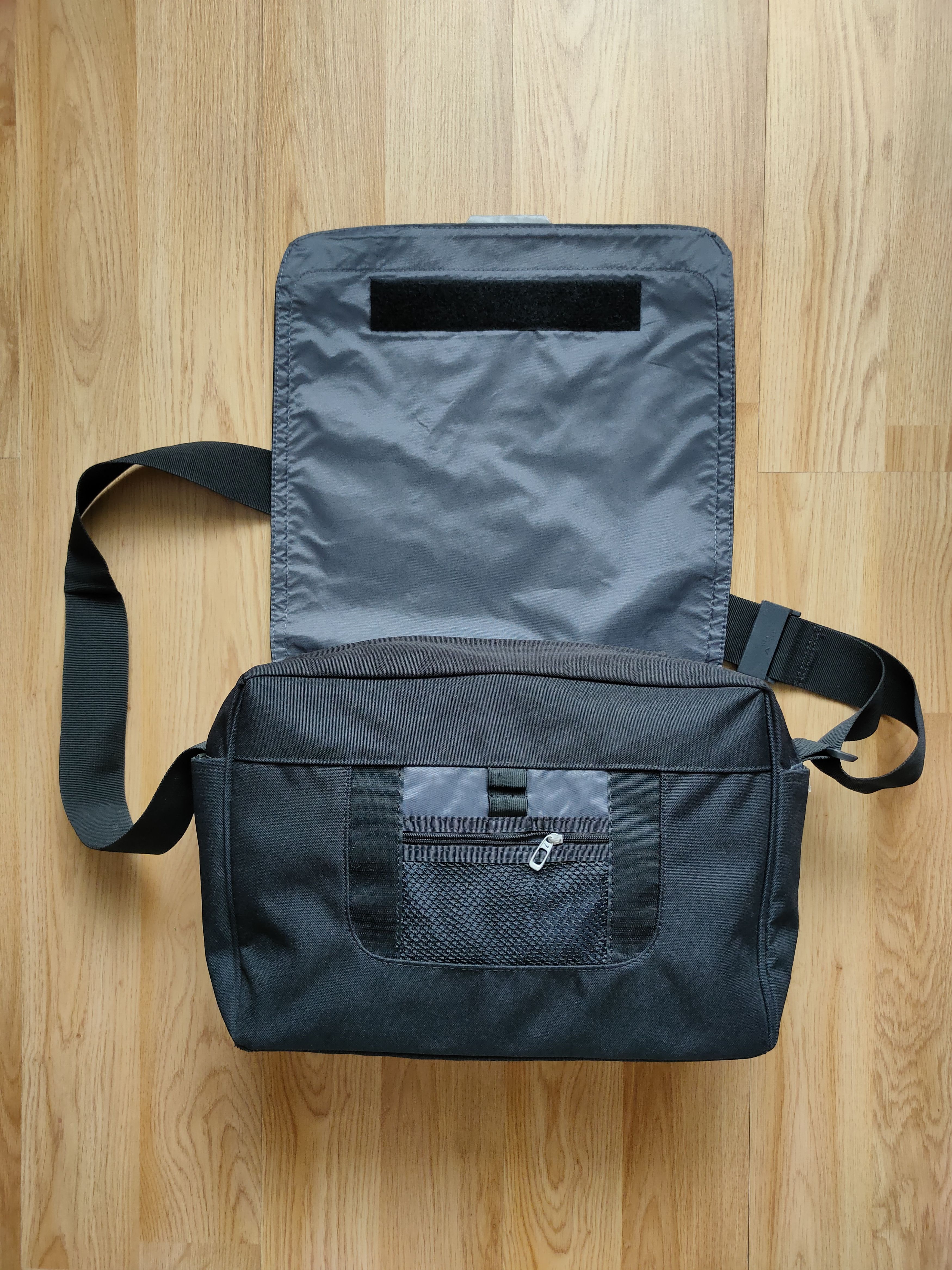 Nike Vintage Y2K Nike Messenger Bag Organizer Shoulder Bag Size ONE SIZE - 9 Thumbnail