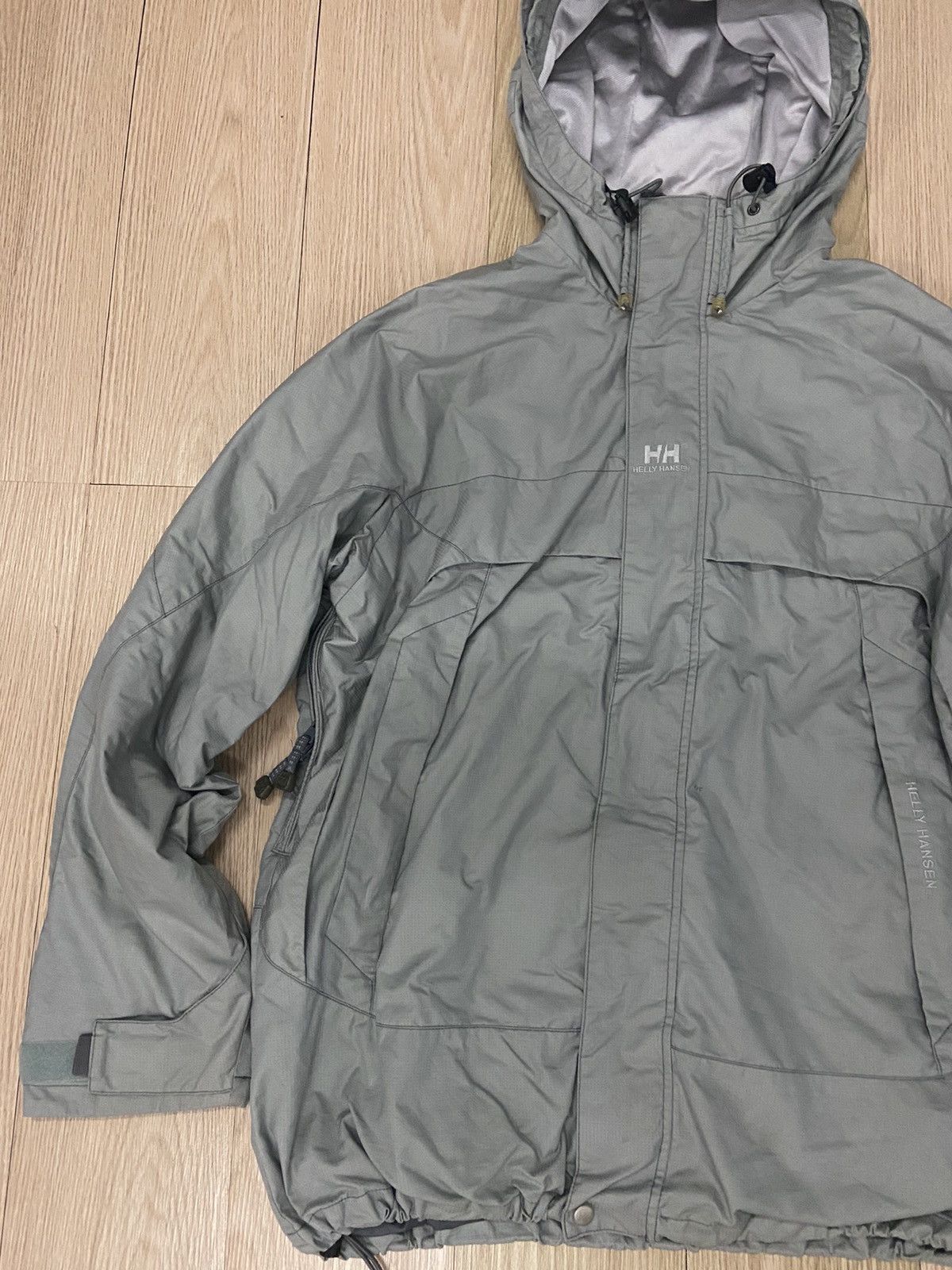 Helly Hansen Helly Hansen waterproof outdoor jacket Size US L / EU 52-54 / 3 - 3 Thumbnail