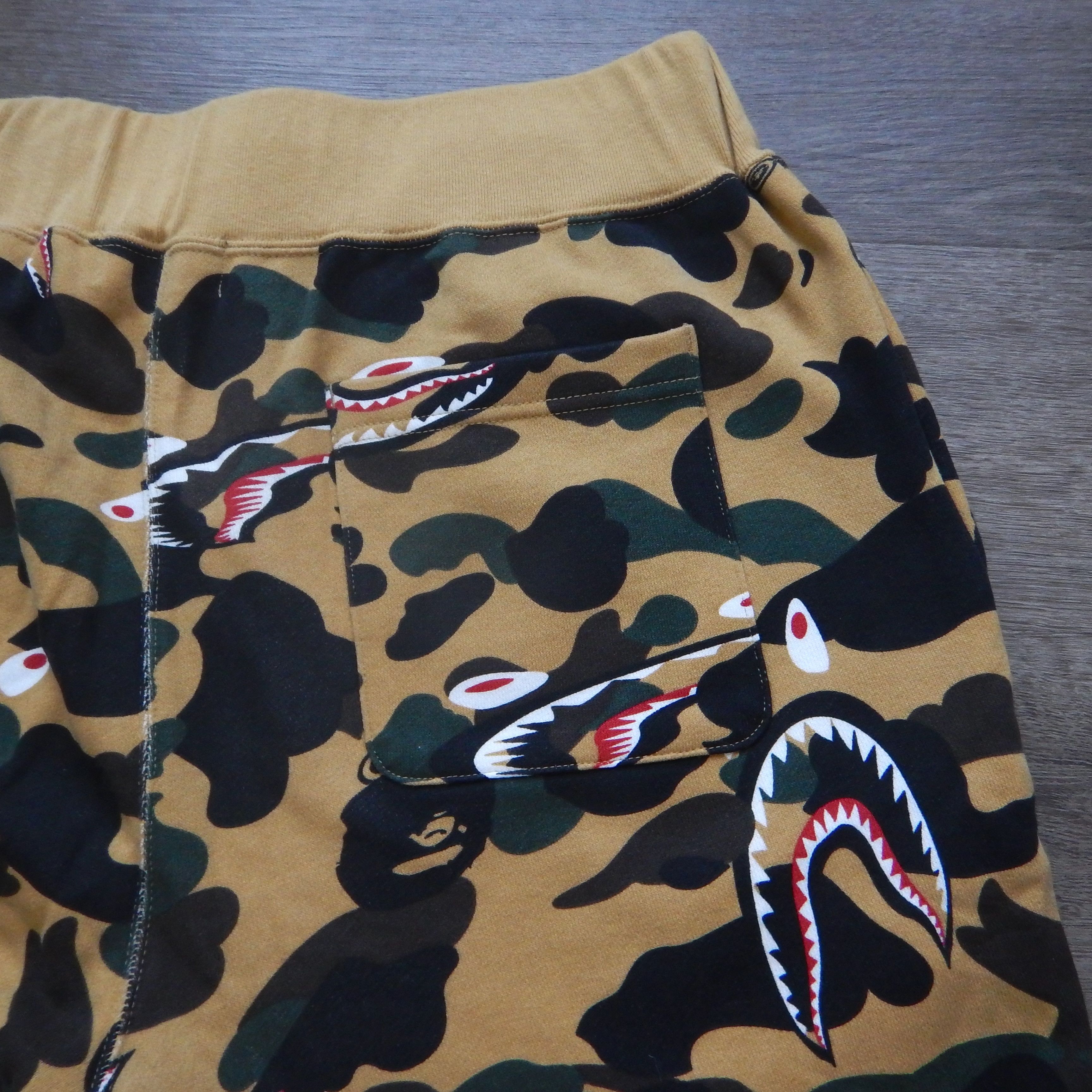 Bape FW20 Bape 1st Yellow Camo Shark Pattern Sweatpants Size US 36 / EU 52 - 3 Thumbnail