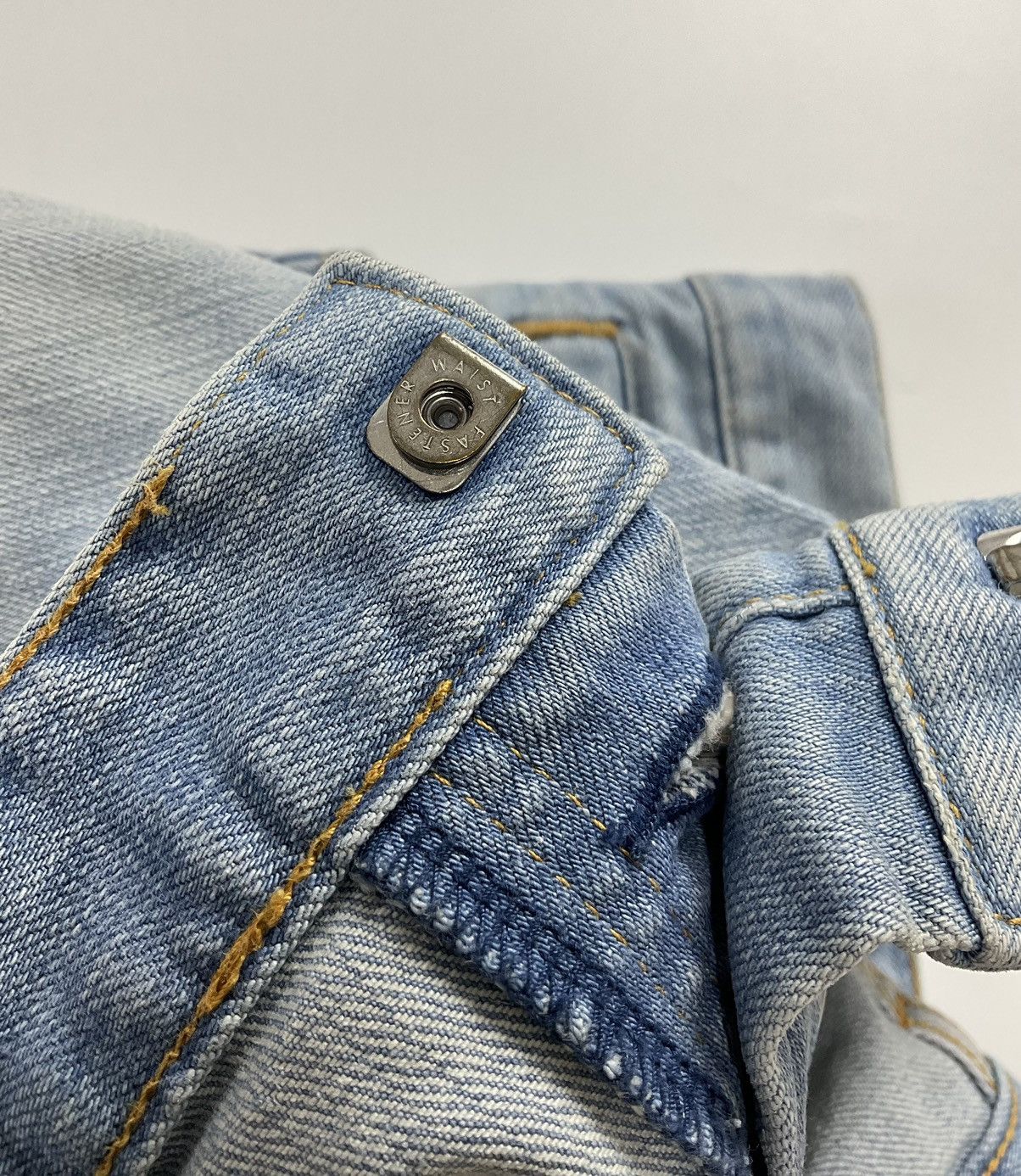 Balmain Balmain Distressed Denim Size US 35 - 9 Thumbnail