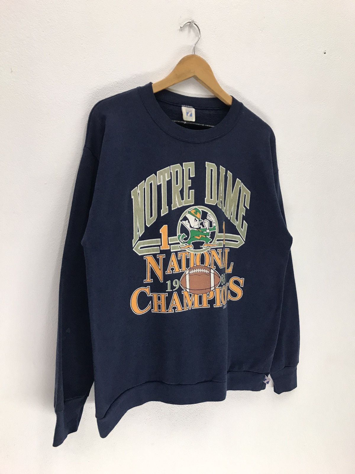 Logo 7 × NFL × Sports Specialties Vintage 80s 1988 Notre Dame Football Team Sweatshirt Size US M / EU 48-50 / 2 - 6 Thumbnail