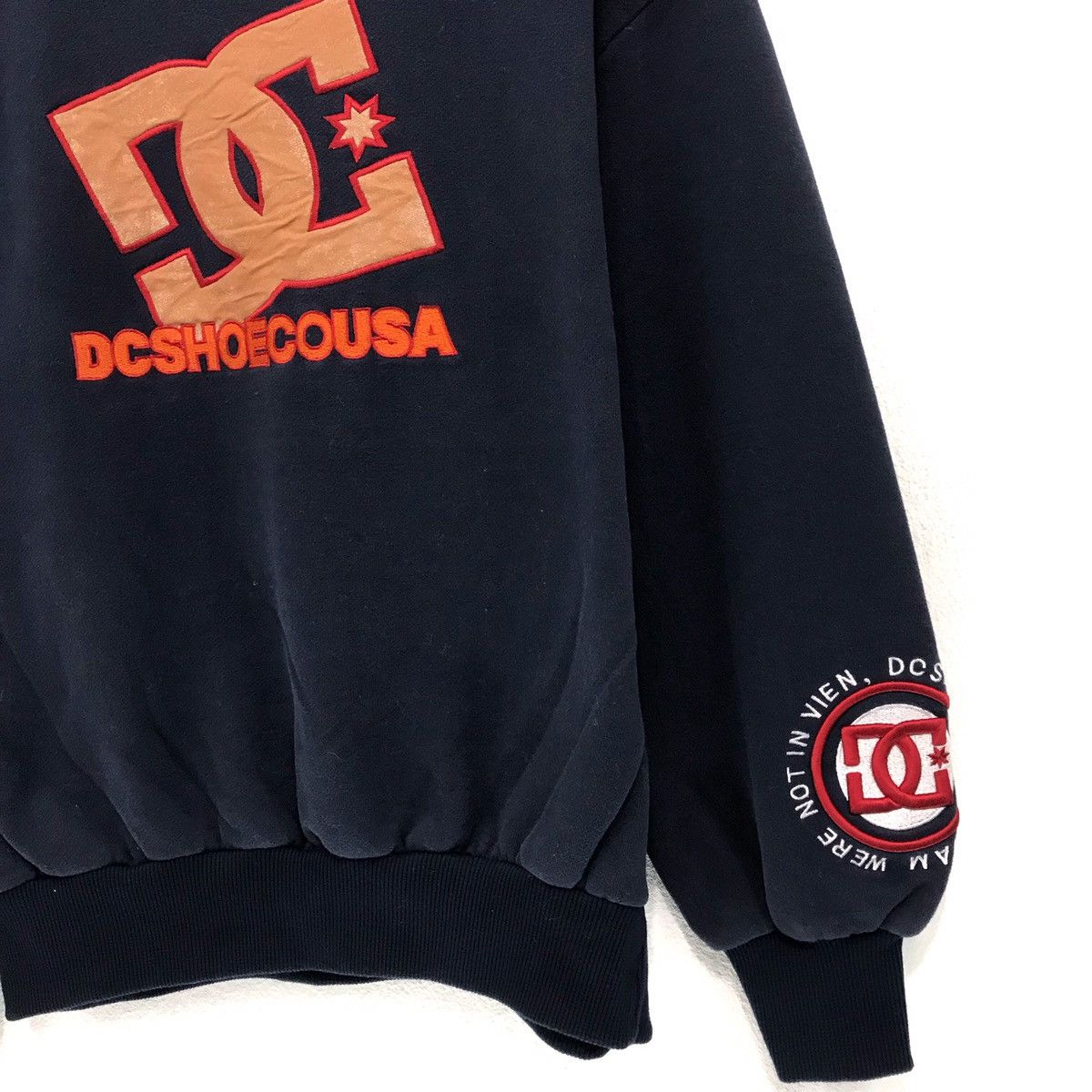 DC × Japanese Brand Vintage DCSHOECOUSA Sweatshirt Crewneck Biglogo Embroidery Size US M / EU 48-50 / 2 - 4 Thumbnail
