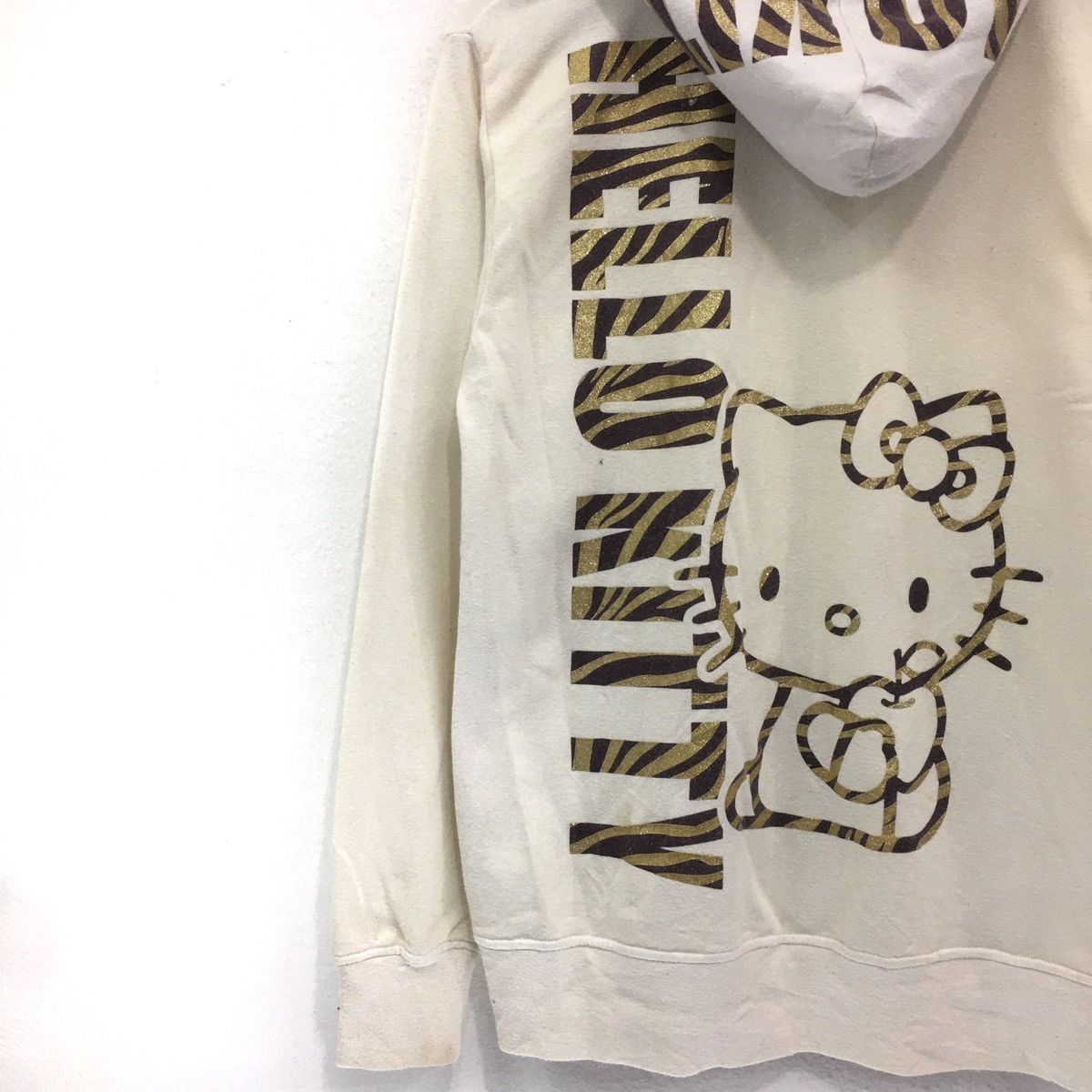 Cartoon Network × Disney Hello Kitty Sweatshirt Hoodie Big Logo Hello Kitty Sweater Size US M / EU 48-50 / 2 - 2 Thumbnail