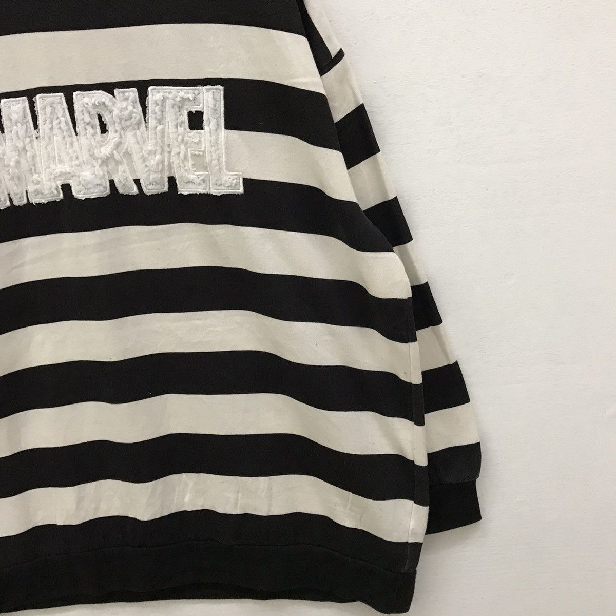 DC Comics × Marvel Comics × Warner Bros Vintage MARVEL Comics Box Logo Sweatshirt Crewneck Pullover Size US L / EU 52-54 / 3 - 5 Thumbnail