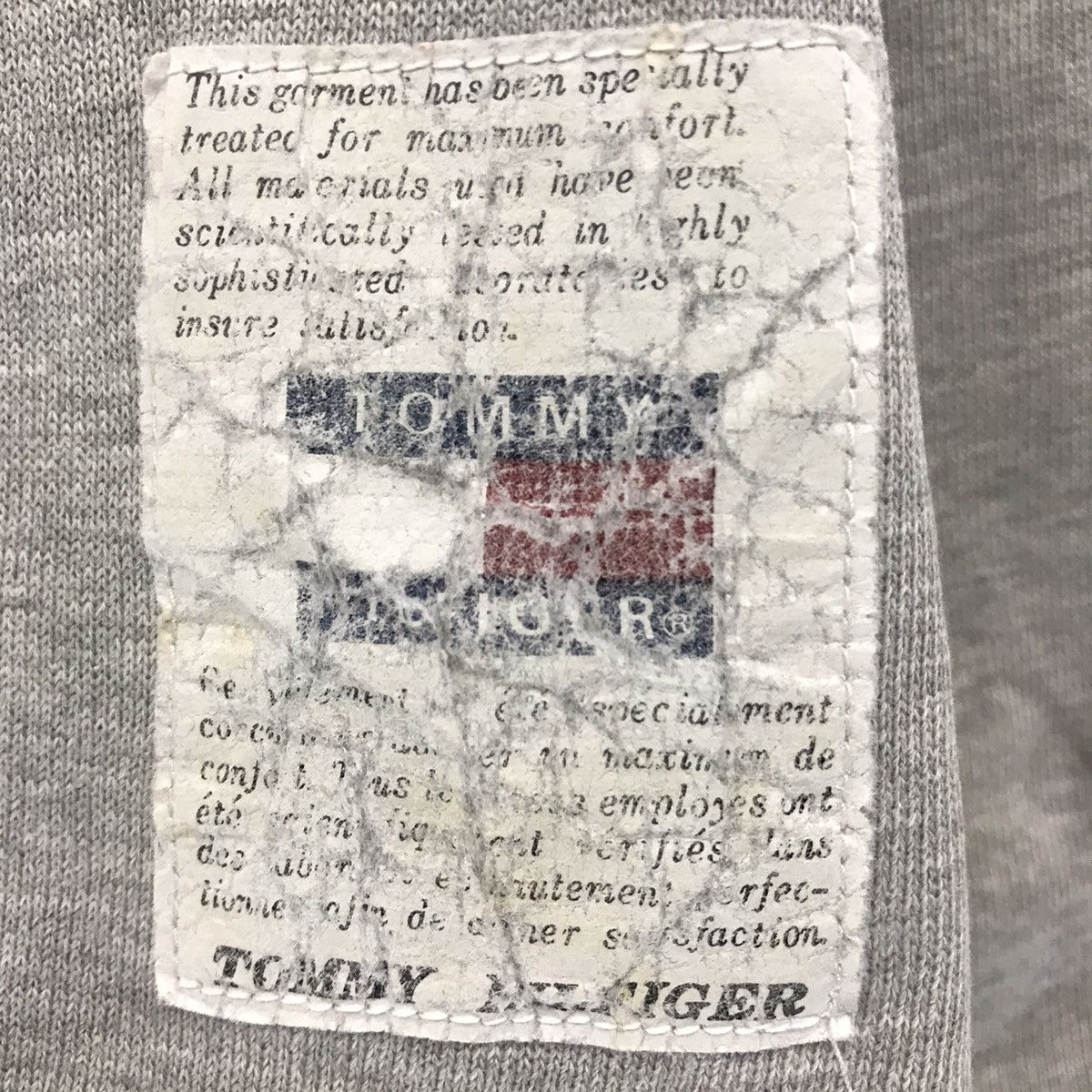 Tommy Hilfiger × Tommy Jeans × Vintage Vintage Tommy Hilfiger Sweatshirt Biglogo Hilfiger Athletic Size US L / EU 52-54 / 3 - 5 Thumbnail