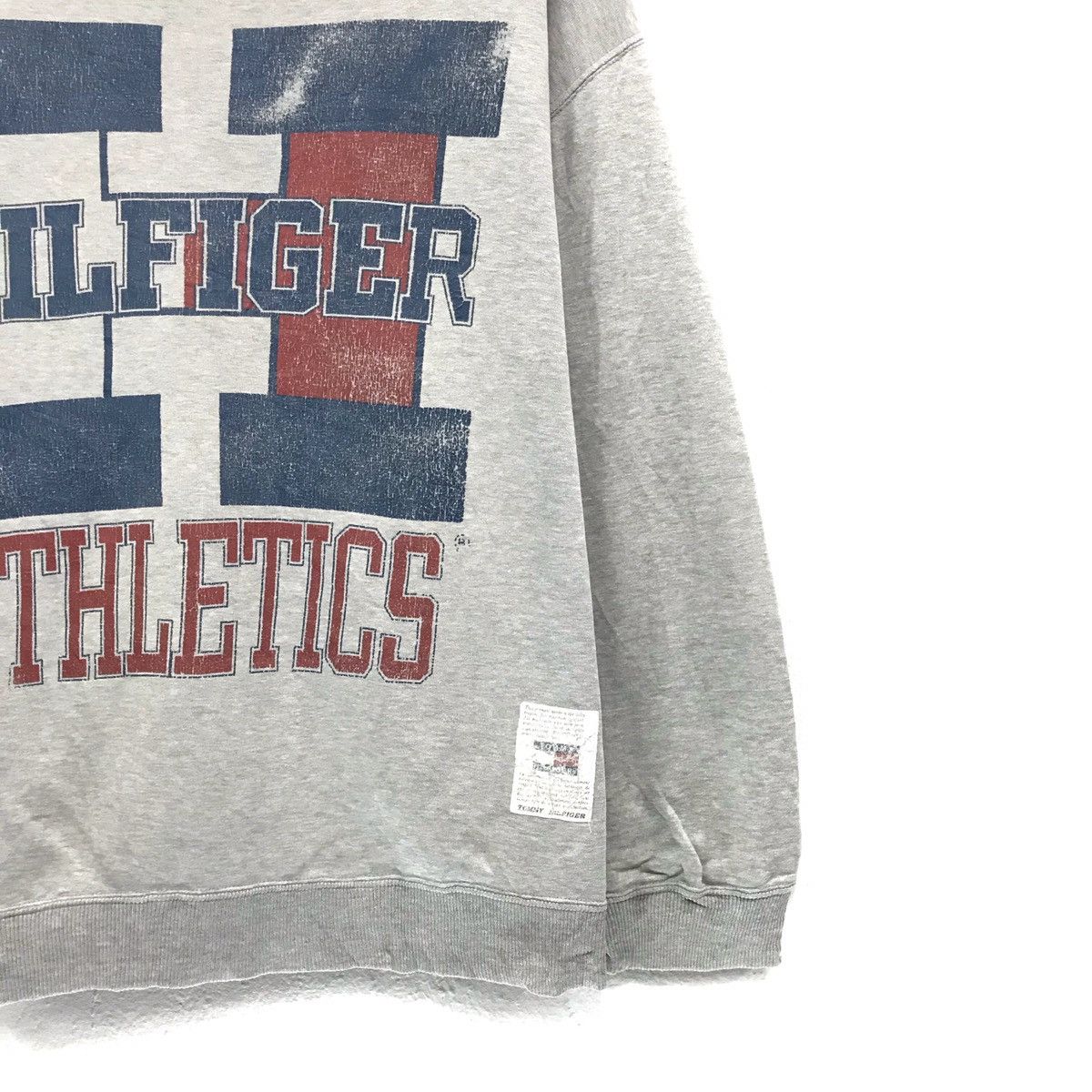 Tommy Hilfiger × Tommy Jeans × Vintage Vintage Tommy Hilfiger Sweatshirt Biglogo Hilfiger Athletic Size US L / EU 52-54 / 3 - 3 Thumbnail