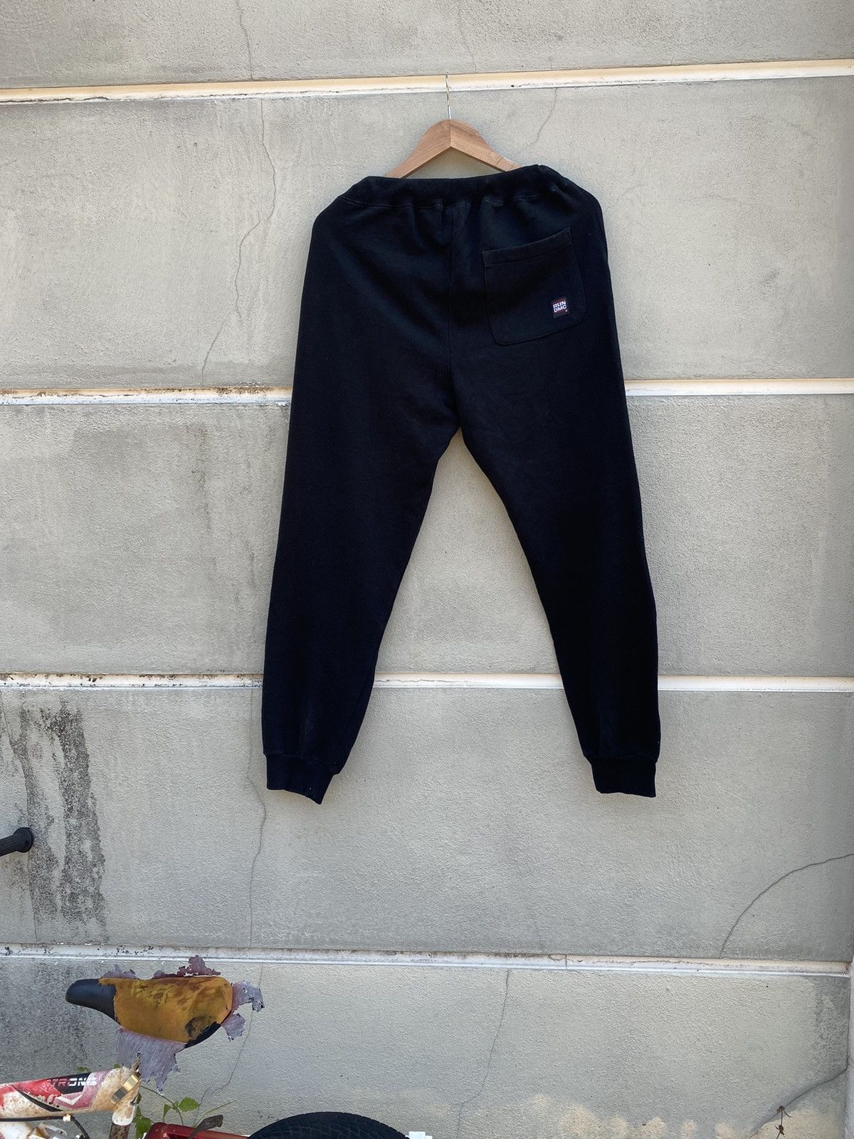 Hypebeast Vintage RUN DMC Sweatpants Size US 30 / EU 46 - 7 Thumbnail