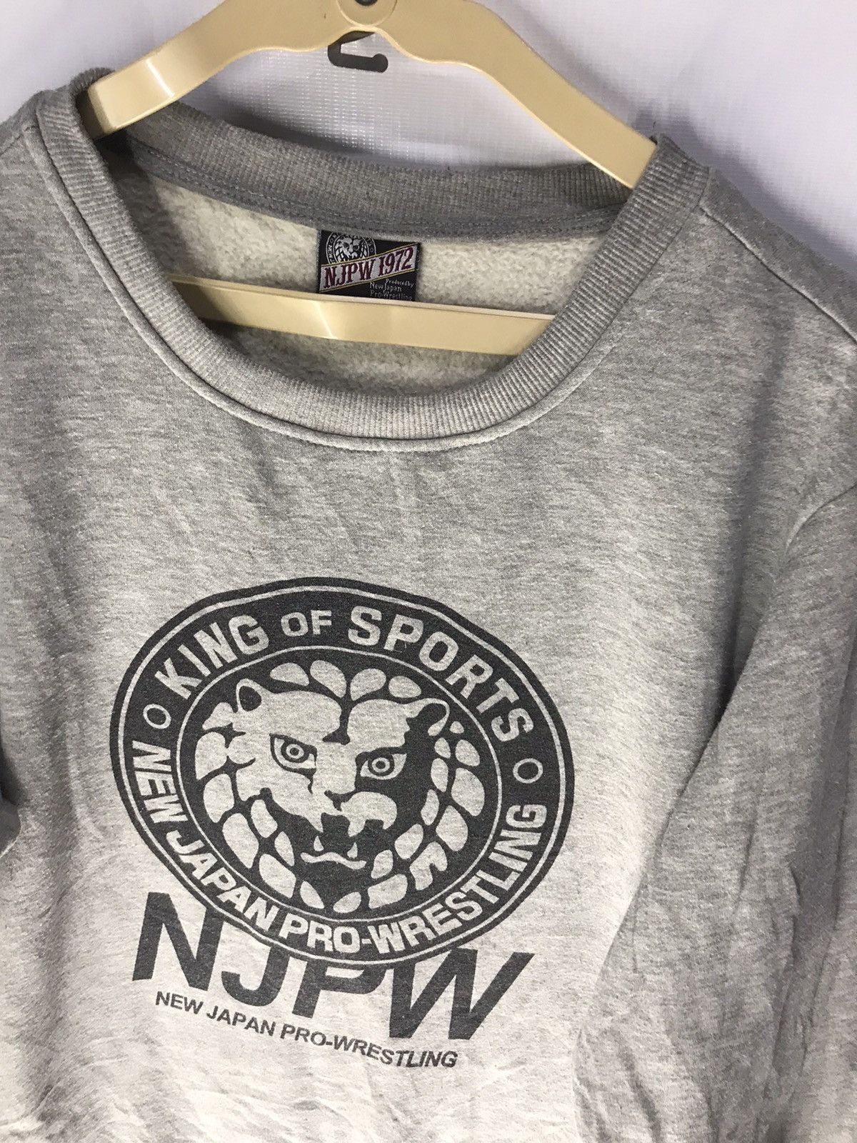Japanese Brand NJPW big logo sweatshirt Size US L / EU 52-54 / 3 - 7 Thumbnail