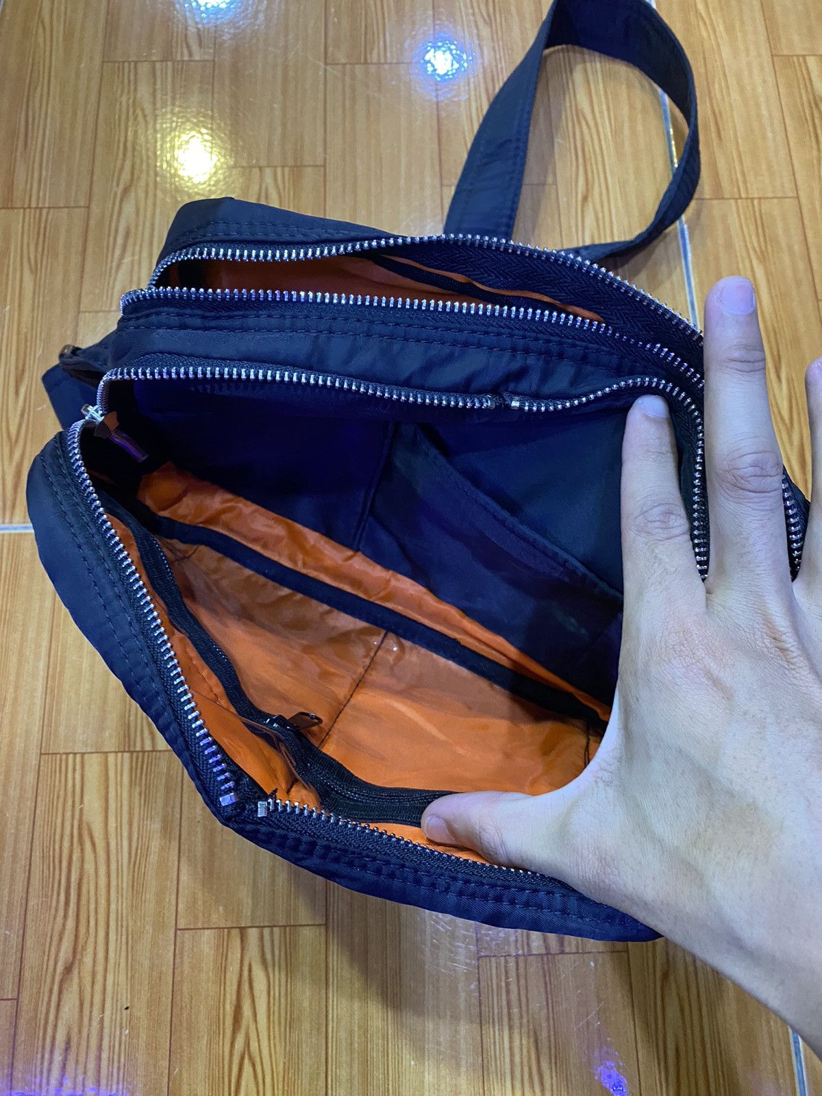 Head Porter 🔥BINDING NOW🔥PORTER MADE IN JAPAN SLING BAG 🇯🇵 Size ONE SIZE - 12 Thumbnail