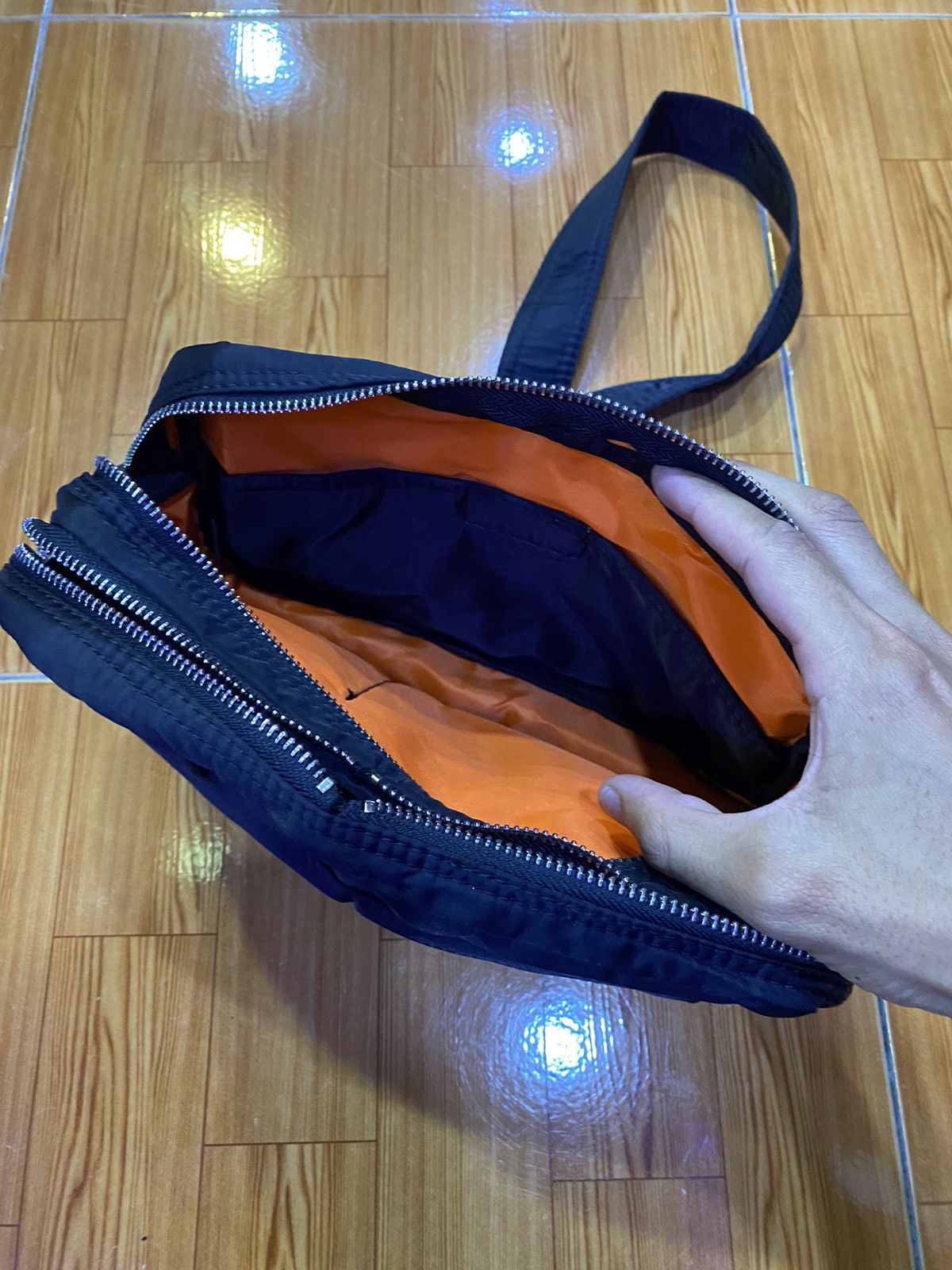 Head Porter 🔥BINDING NOW🔥PORTER MADE IN JAPAN SLING BAG 🇯🇵 Size ONE SIZE - 11 Thumbnail