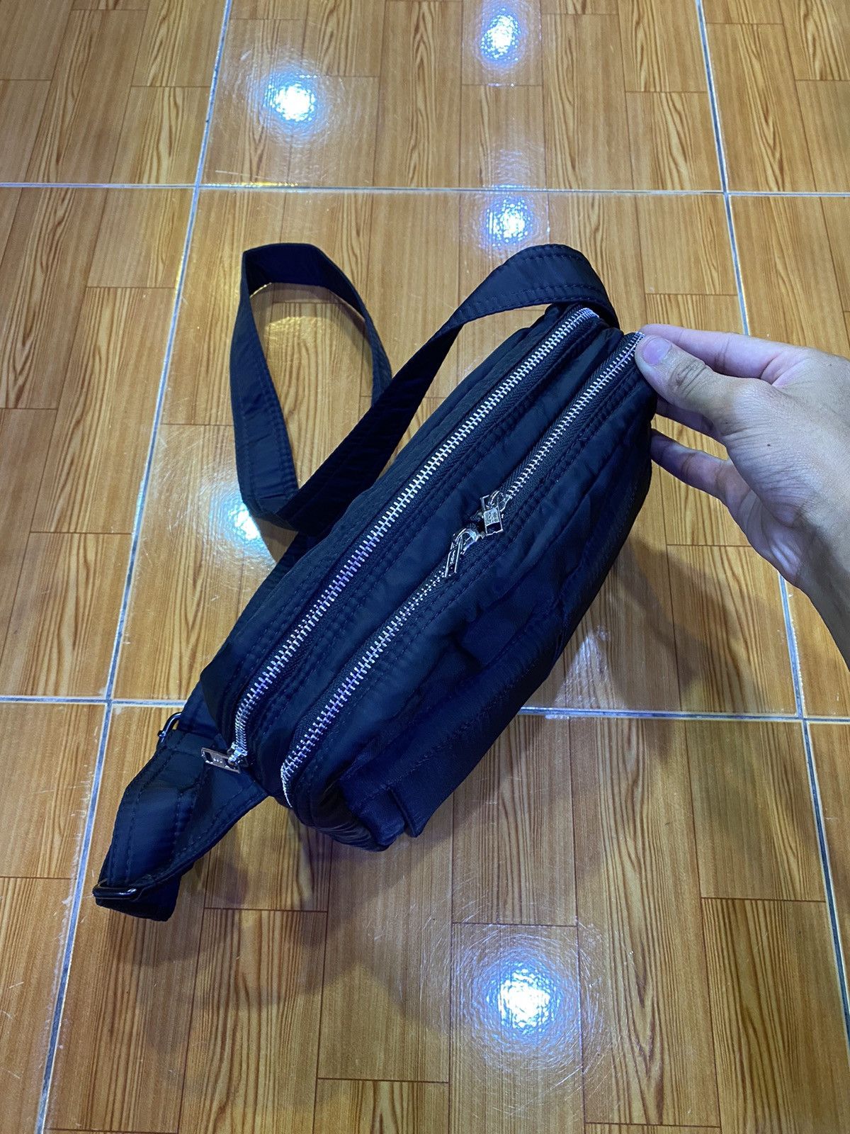 Head Porter 🔥BINDING NOW🔥PORTER MADE IN JAPAN SLING BAG 🇯🇵 Size ONE SIZE - 8 Thumbnail