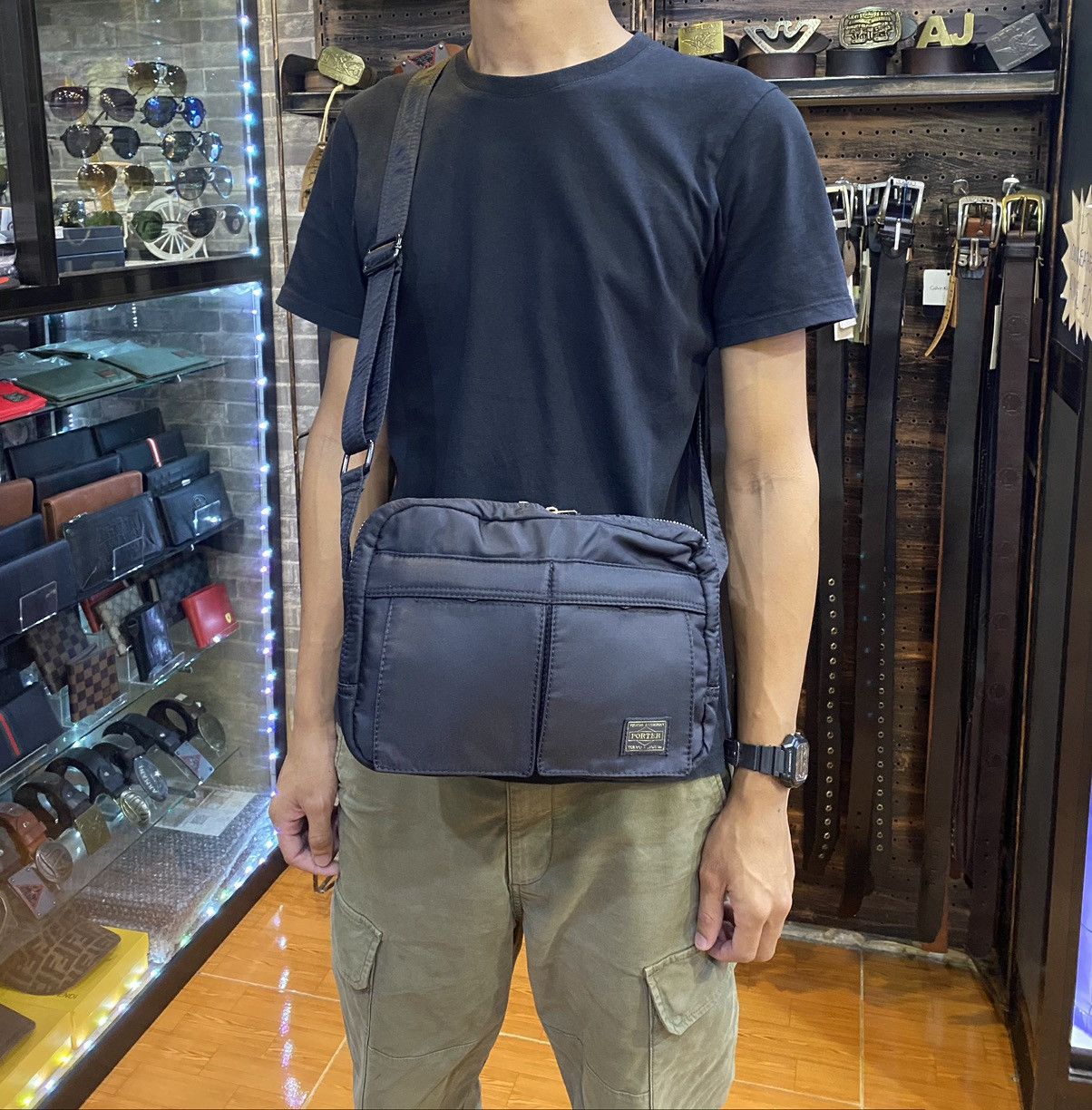 Head Porter 🔥BINDING NOW🔥PORTER MADE IN JAPAN SLING BAG 🇯🇵 Size ONE SIZE - 5 Thumbnail