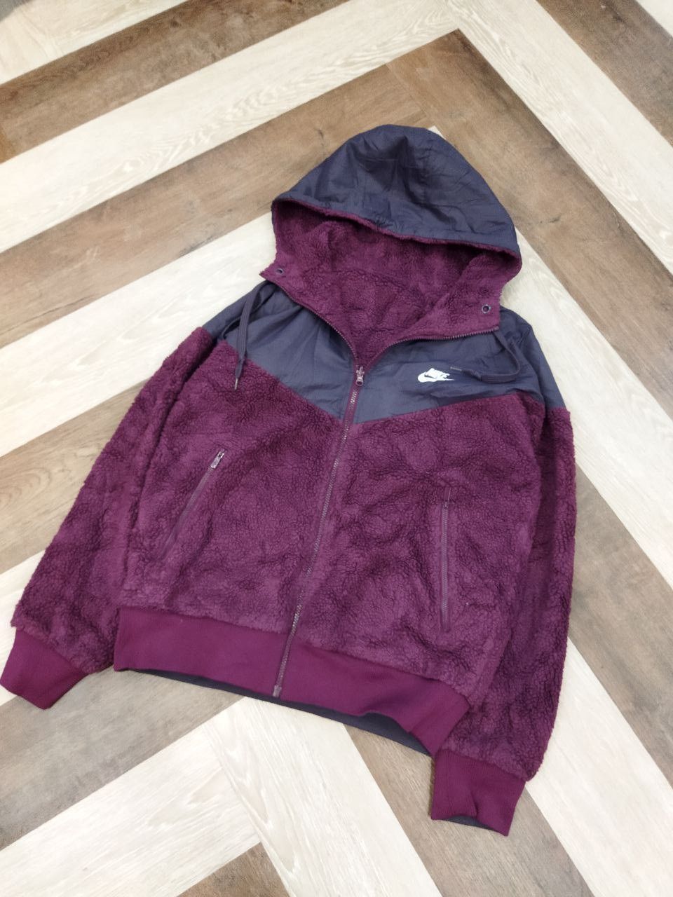 Nike Nike Boa Fleece Sherpa Reversible Jacket - Size L Size US L / EU 52-54 / 3 - 9 Thumbnail