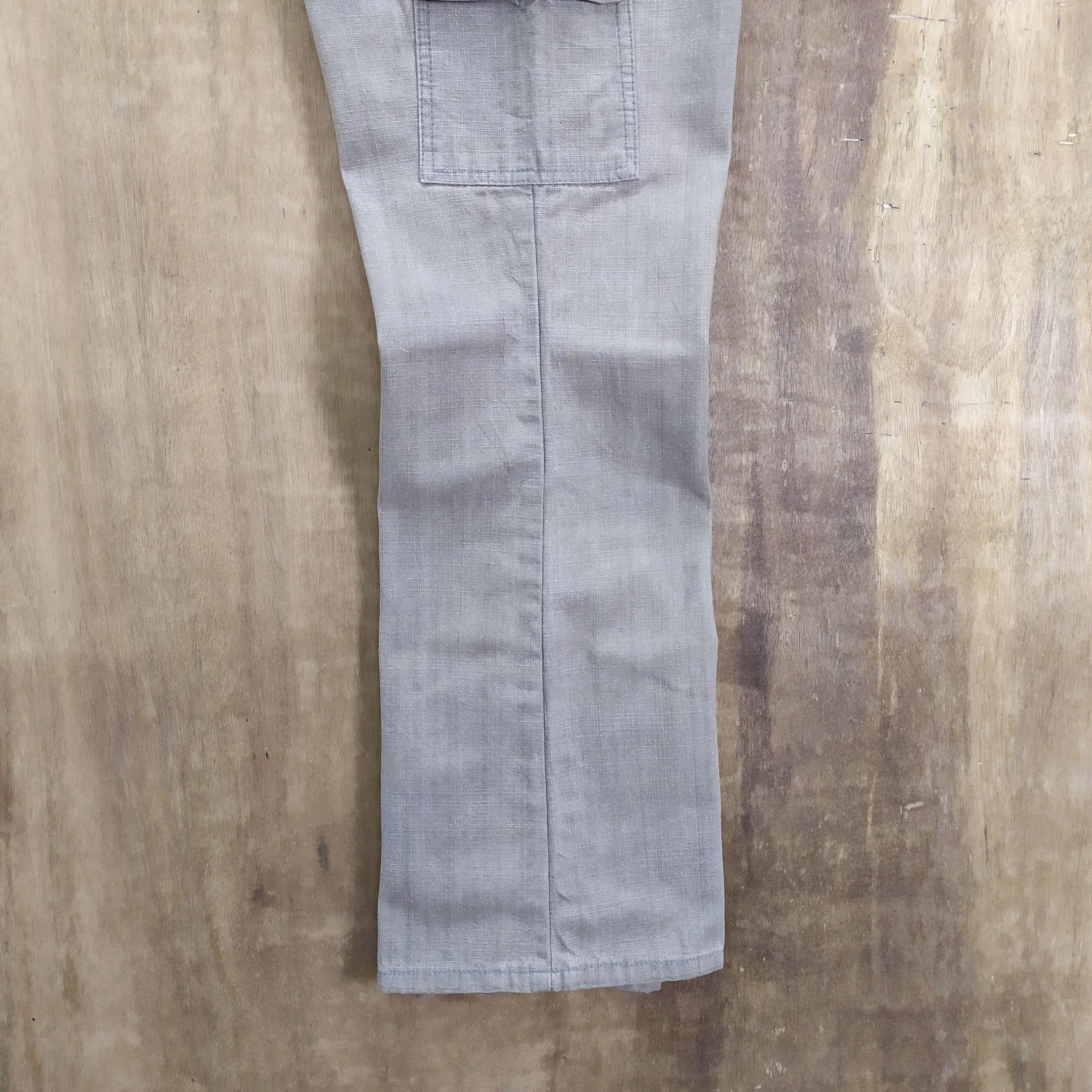 Japanese Brand STYLE BASIC FLARE CARGO PANTS Size US 27 - 12 Thumbnail