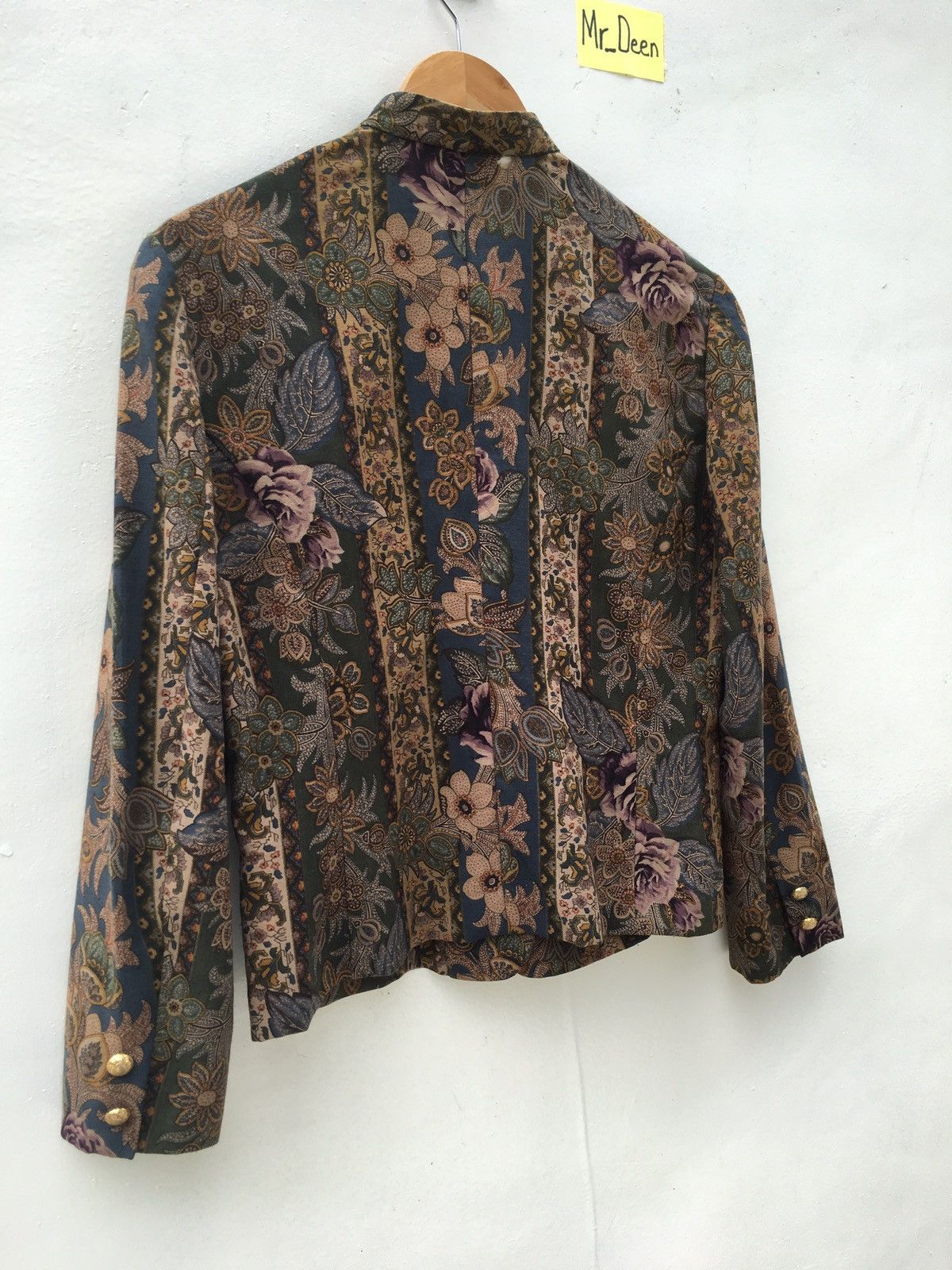 Burberry Burberry Vintage 90s Outerwear Classic Flowery Design Size US S / EU 44-46 / 1 - 8 Thumbnail