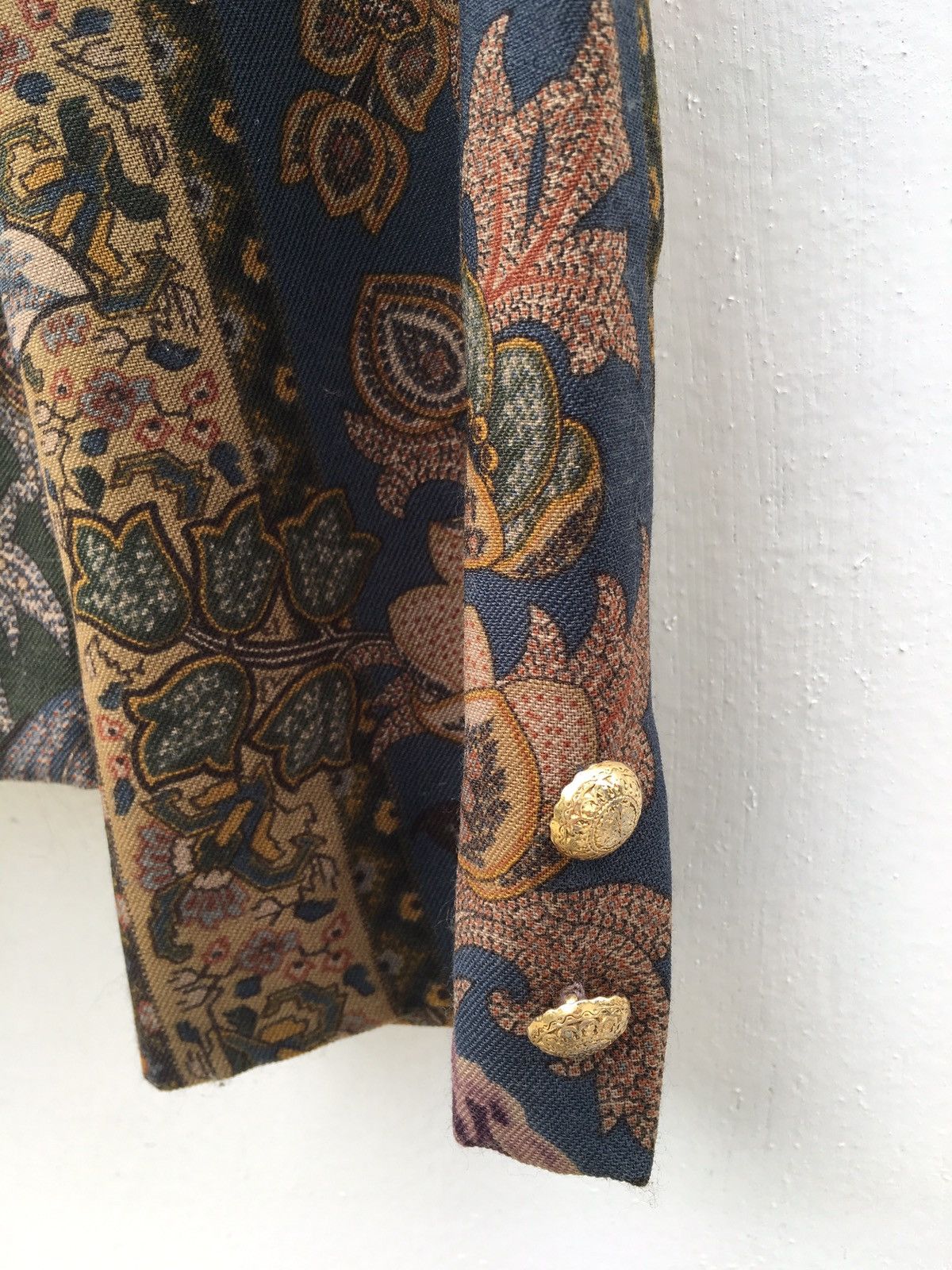 Burberry Burberry Vintage 90s Outerwear Classic Flowery Design Size US S / EU 44-46 / 1 - 6 Thumbnail