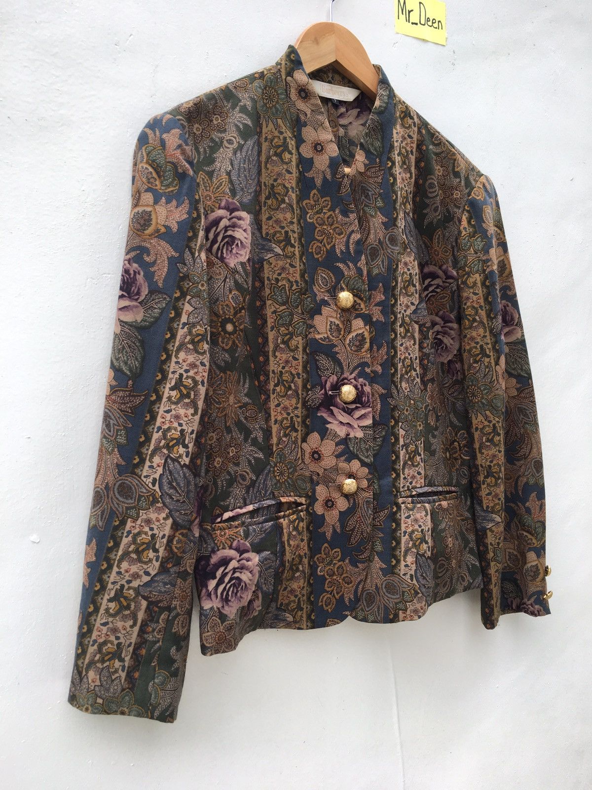 Burberry Burberry Vintage 90s Outerwear Classic Flowery Design Size US S / EU 44-46 / 1 - 2 Thumbnail