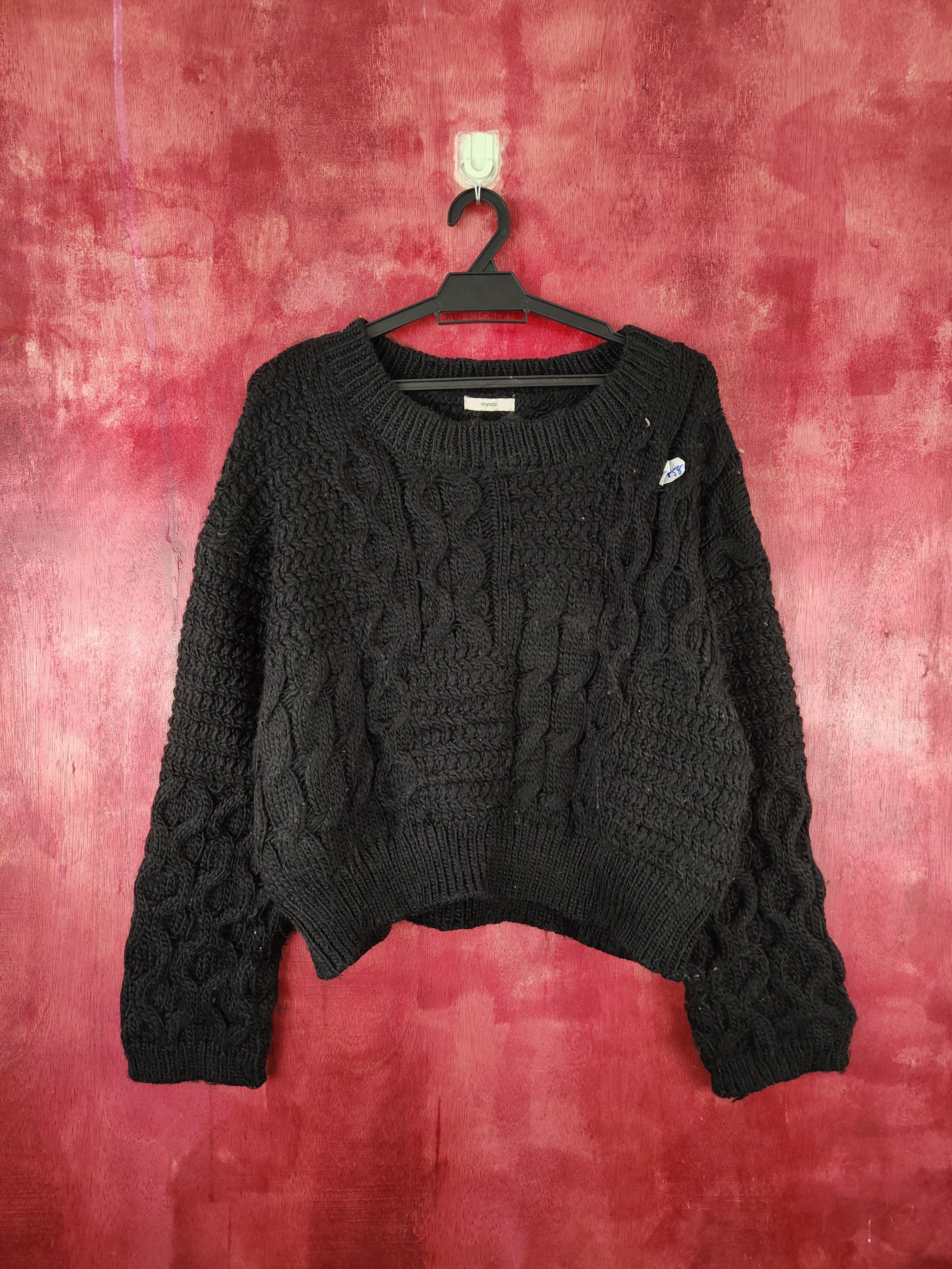 Aran Isles Knitwear × Japanese Brand Mystic Black cable Knitwear Crop Tops #5458 Size M / US 6-8 / IT 42-44 - 1 Thumbnail