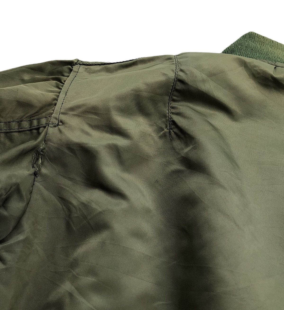 Alpha Industries Vintage Flyer's Man Intermediate MA-1 Bomber Flight Jacket Size US M / EU 48-50 / 2 - 10 Thumbnail