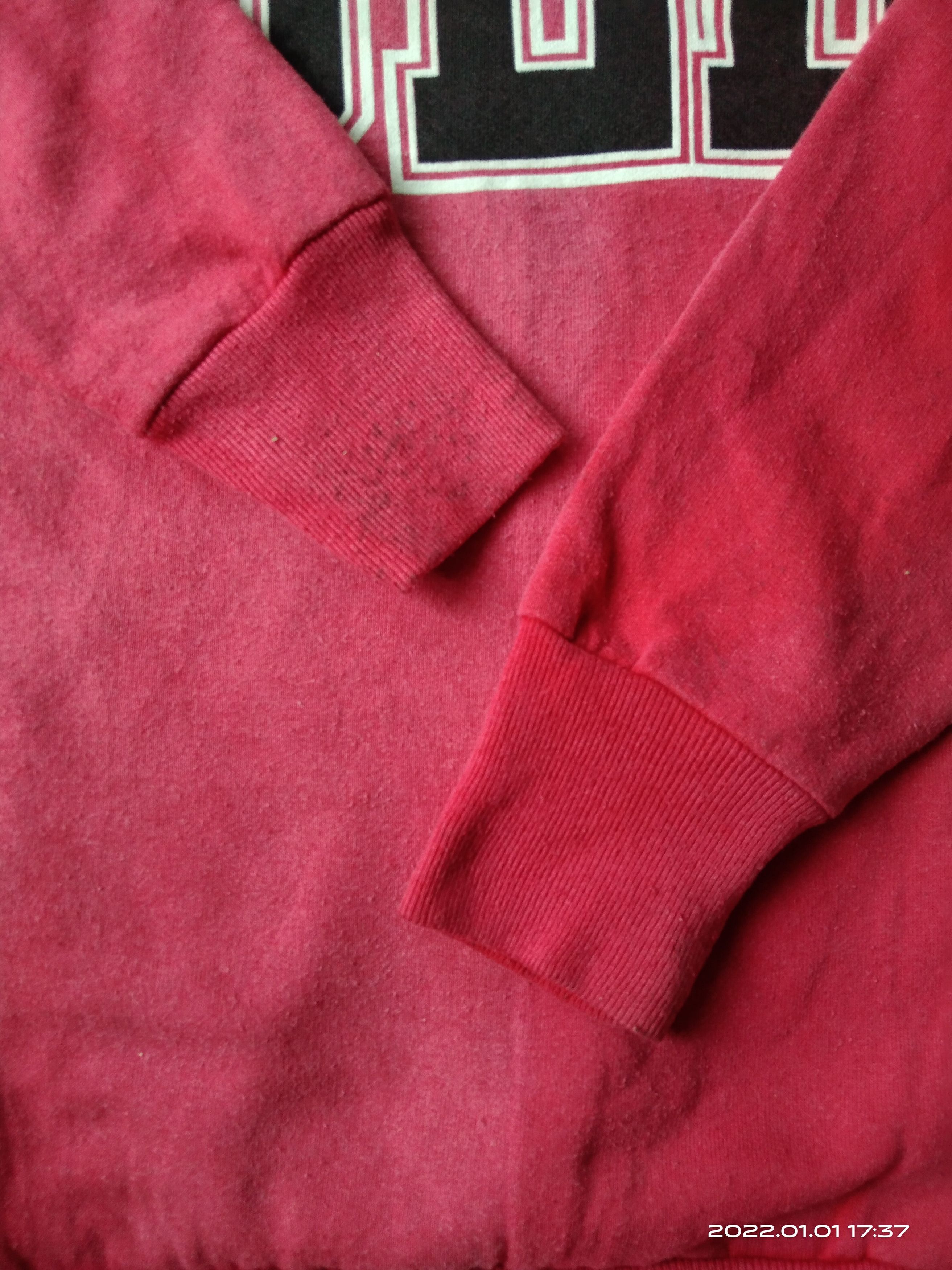 NBA THRASHED SUN FADED NBA CHICAGO BULL 90s SWEATSHIRT SPELLOUT Size US M / EU 48-50 / 2 - 3 Thumbnail