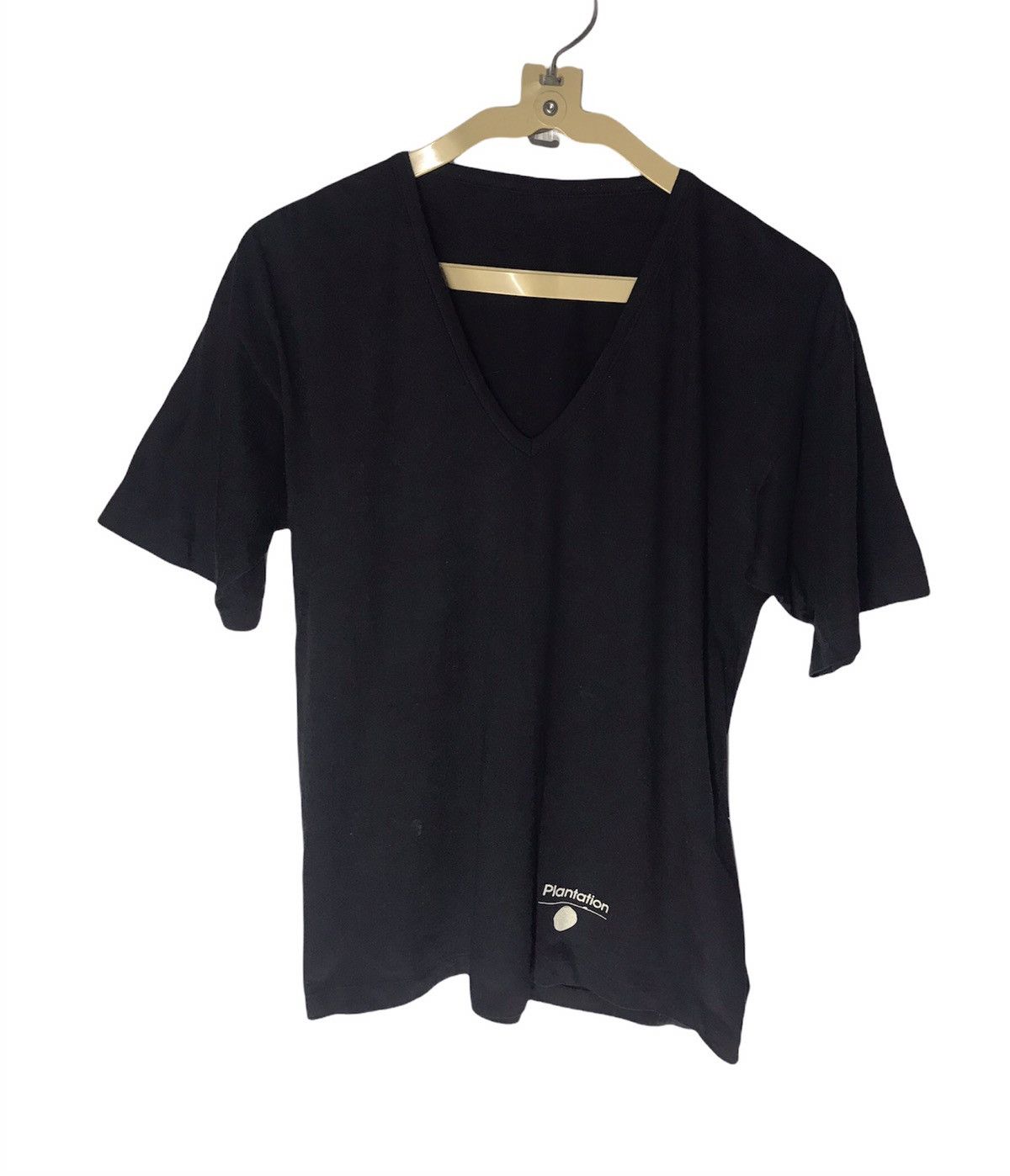 Plantation plain vneck tshirt