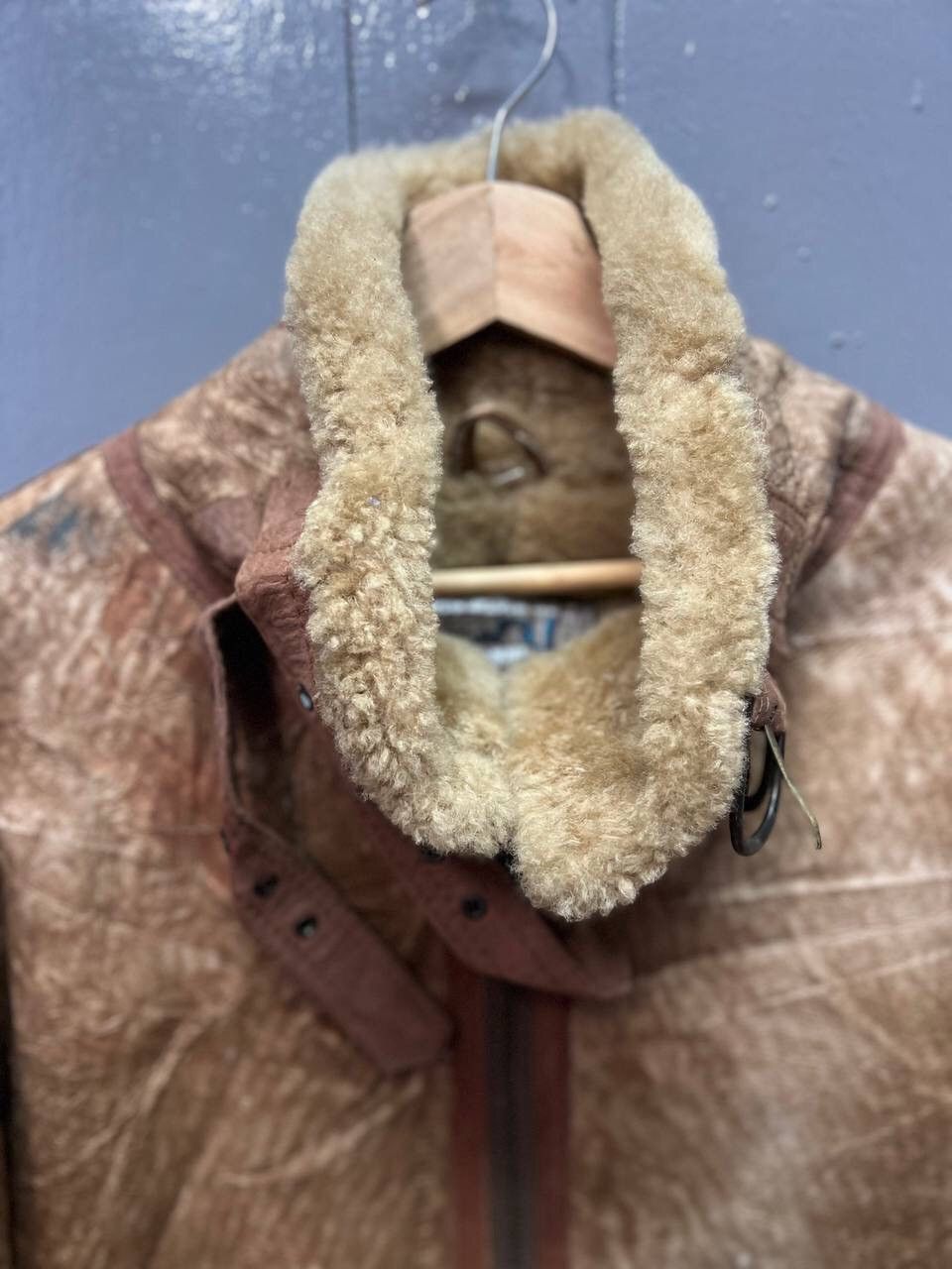Other VINTAGE TERRA AUSTRALIS SHEEPSKIN SHEARLING JACKET Size US M / EU 48-50 / 2 - 6 Thumbnail