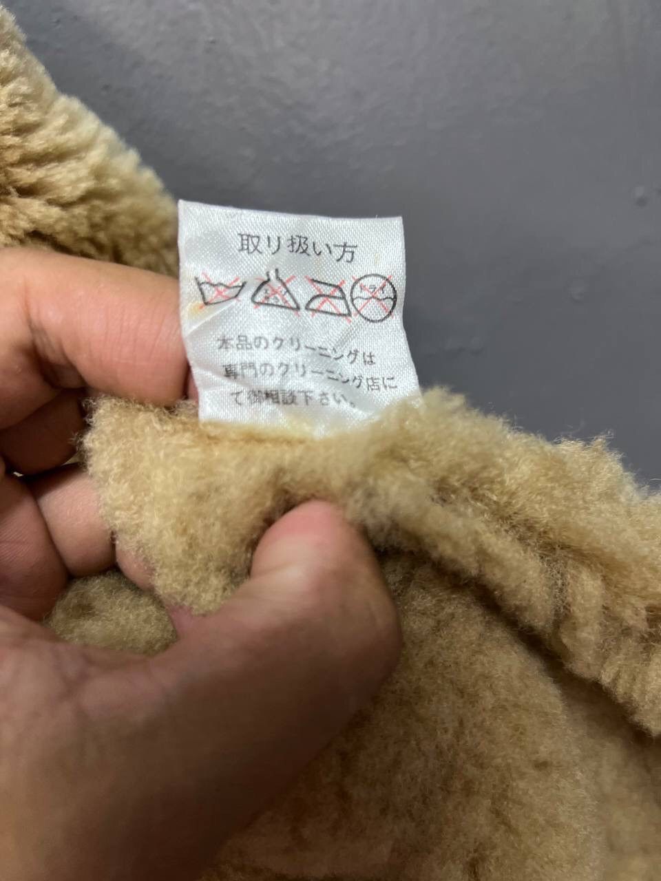 Other VINTAGE TERRA AUSTRALIS SHEEPSKIN SHEARLING JACKET Size US M / EU 48-50 / 2 - 16 Thumbnail