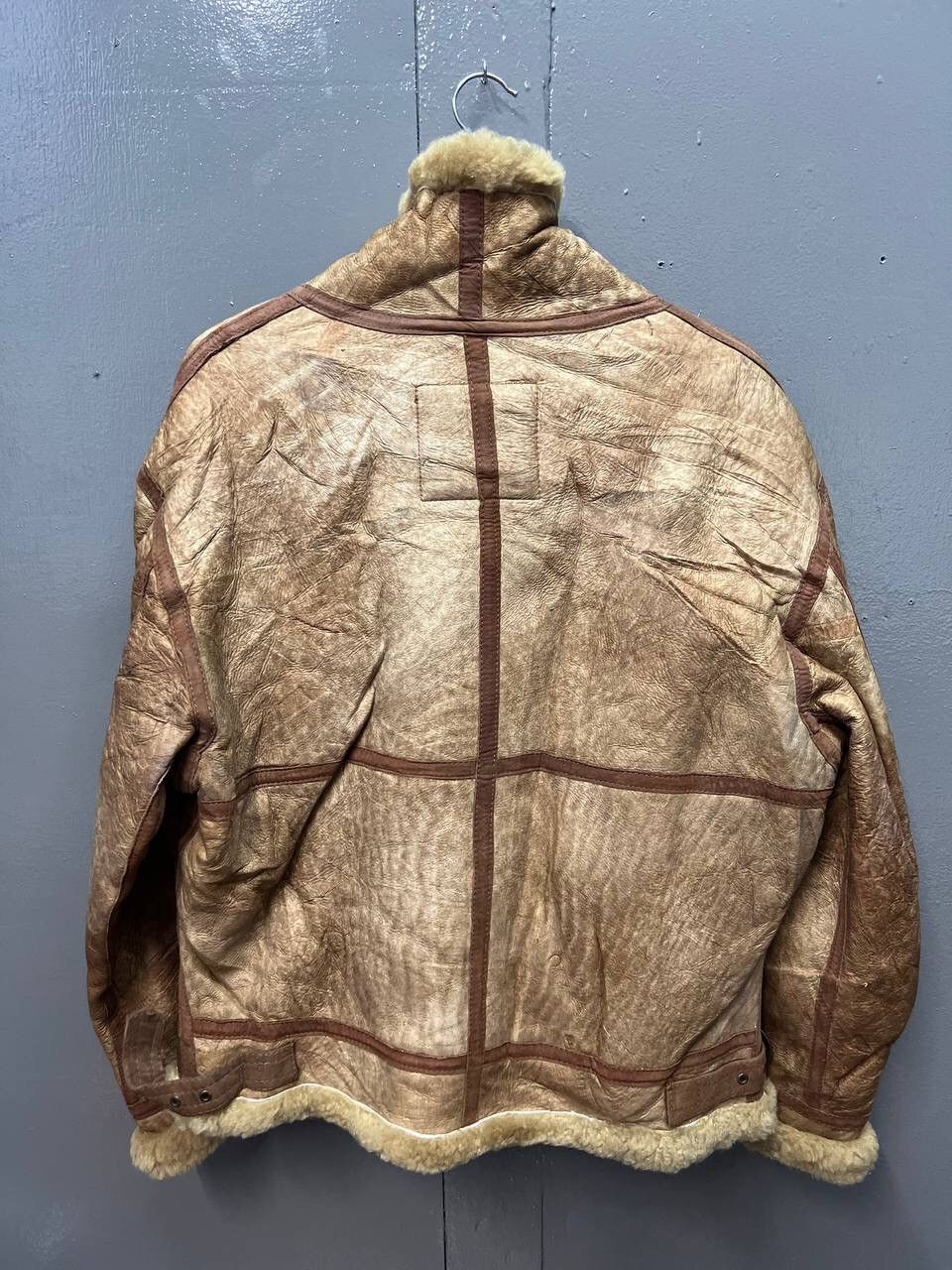 Other VINTAGE TERRA AUSTRALIS SHEEPSKIN SHEARLING JACKET Size US M / EU 48-50 / 2 - 8 Thumbnail