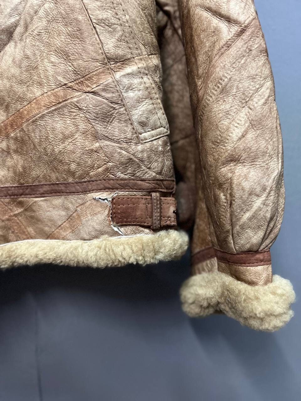 Other VINTAGE TERRA AUSTRALIS SHEEPSKIN SHEARLING JACKET Size US M / EU 48-50 / 2 - 5 Thumbnail
